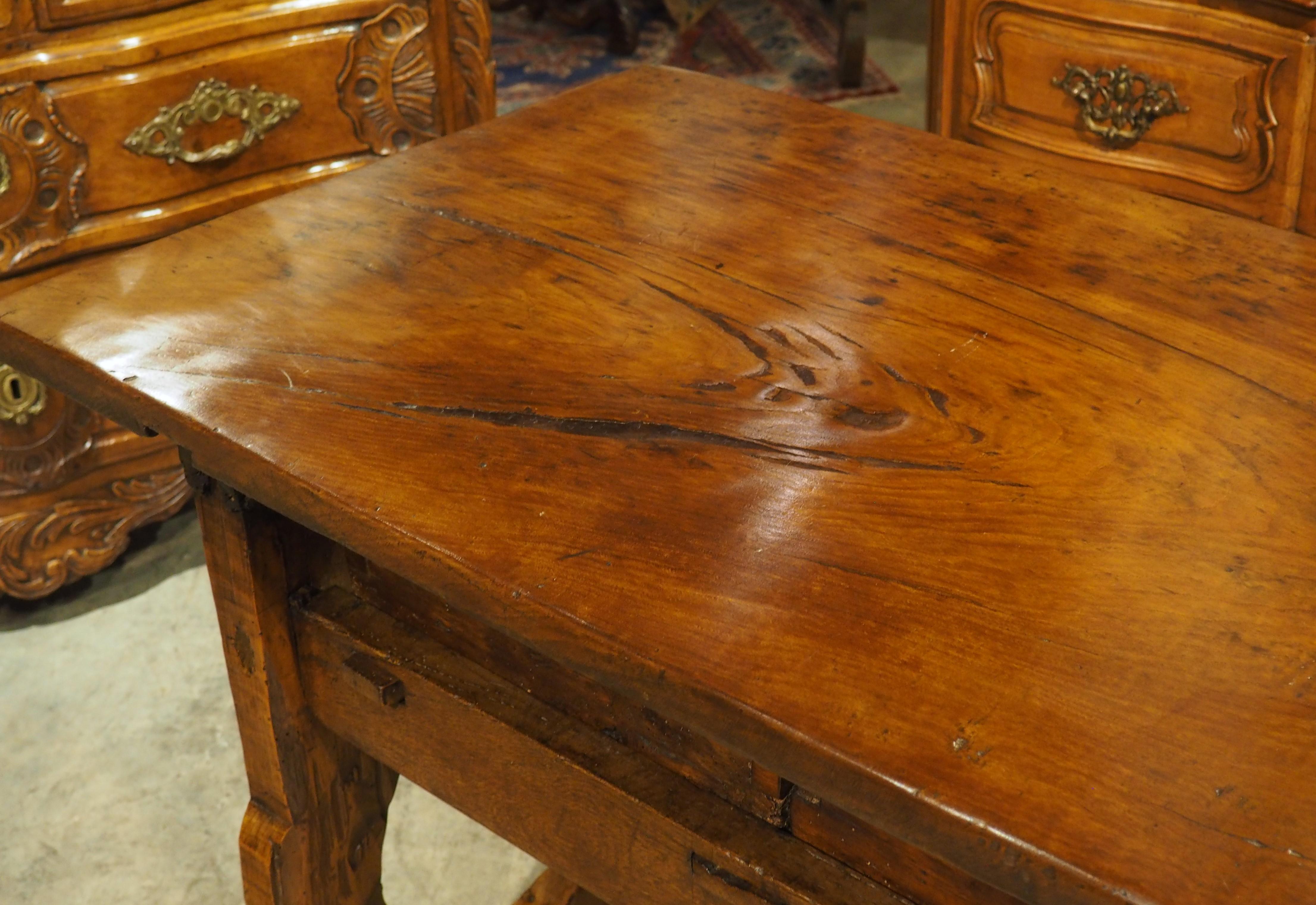 Ancienne table console espagnole à 3 tiroirs en bois mixte, 19ème siècle en vente 7