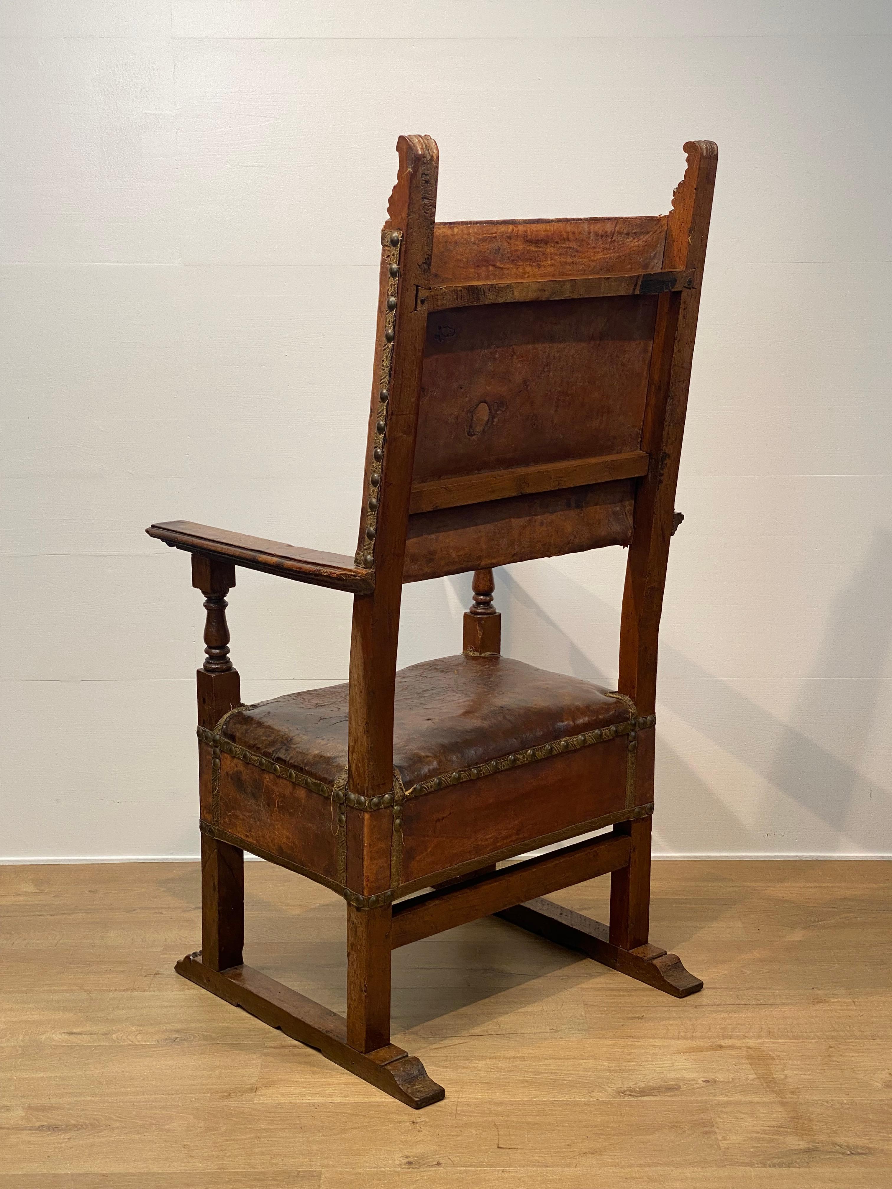 Antique Spanish Armchair in Leather For Sale 9