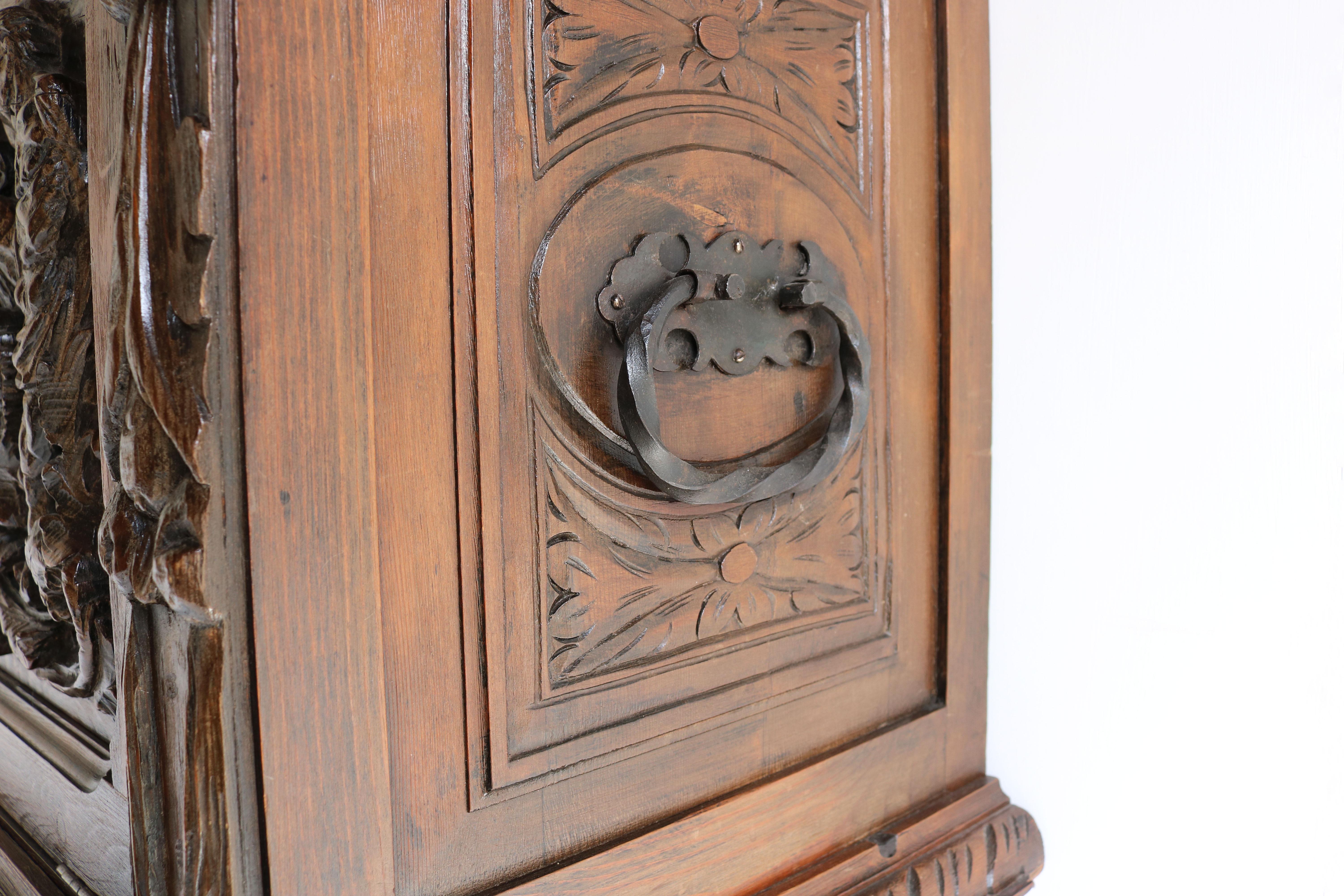 Antique Spanish Bargueño 19th Century Renaissance Bar Cabinet Oak Bobbin Carved 5