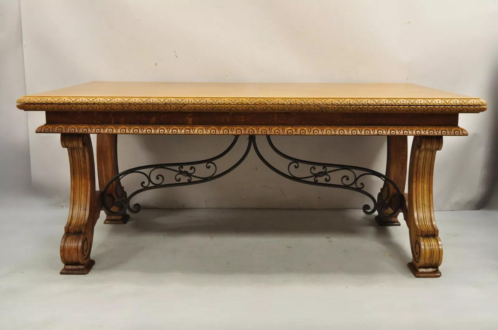 Ancienne table de salle à manger à rallonge en bois d'Oak Oak, baroque espagnol et Jacobean en vente 5