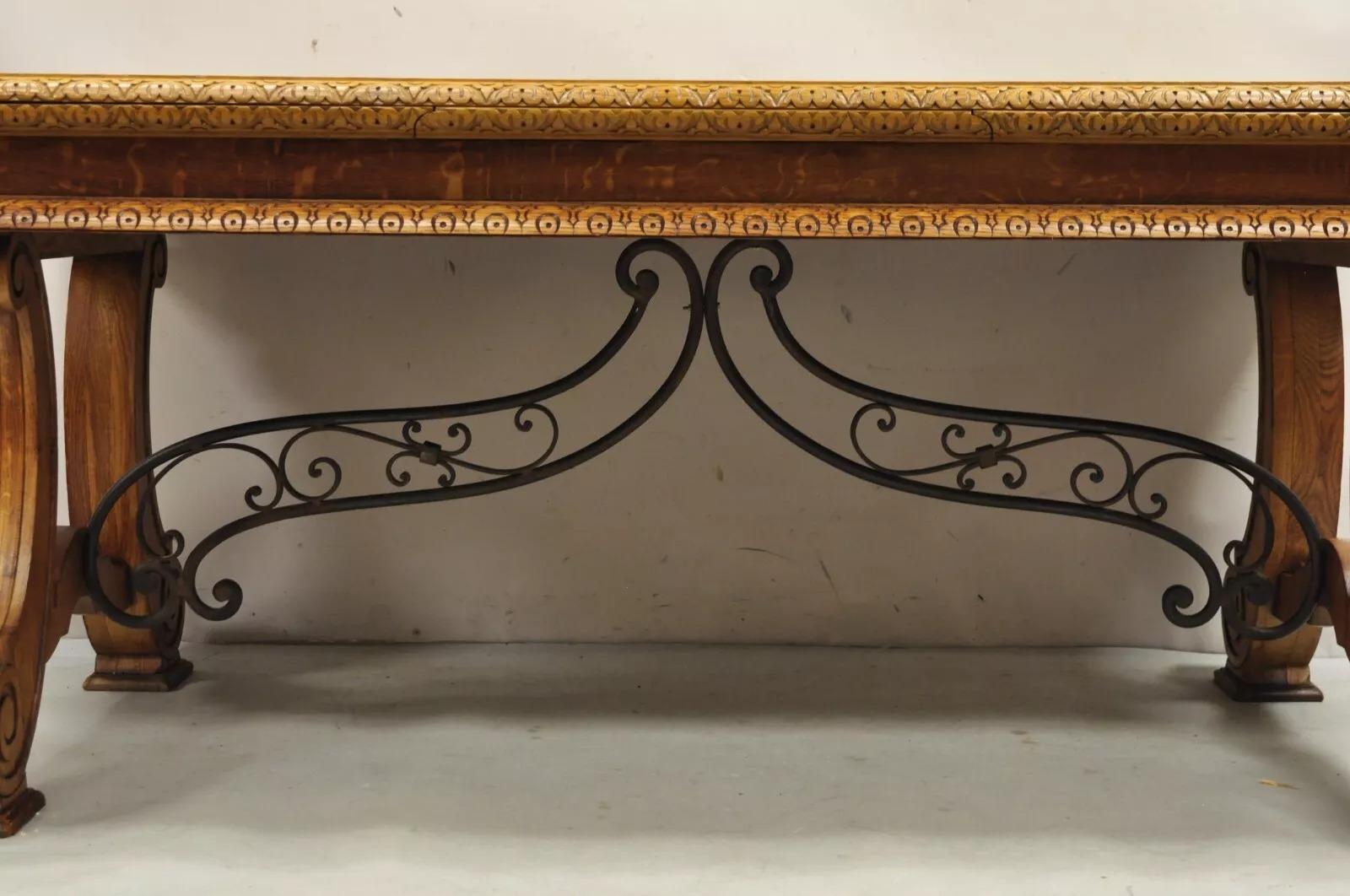 Jacobéen Ancienne table de salle à manger à rallonge en bois d'Oak Oak, baroque espagnol et Jacobean en vente