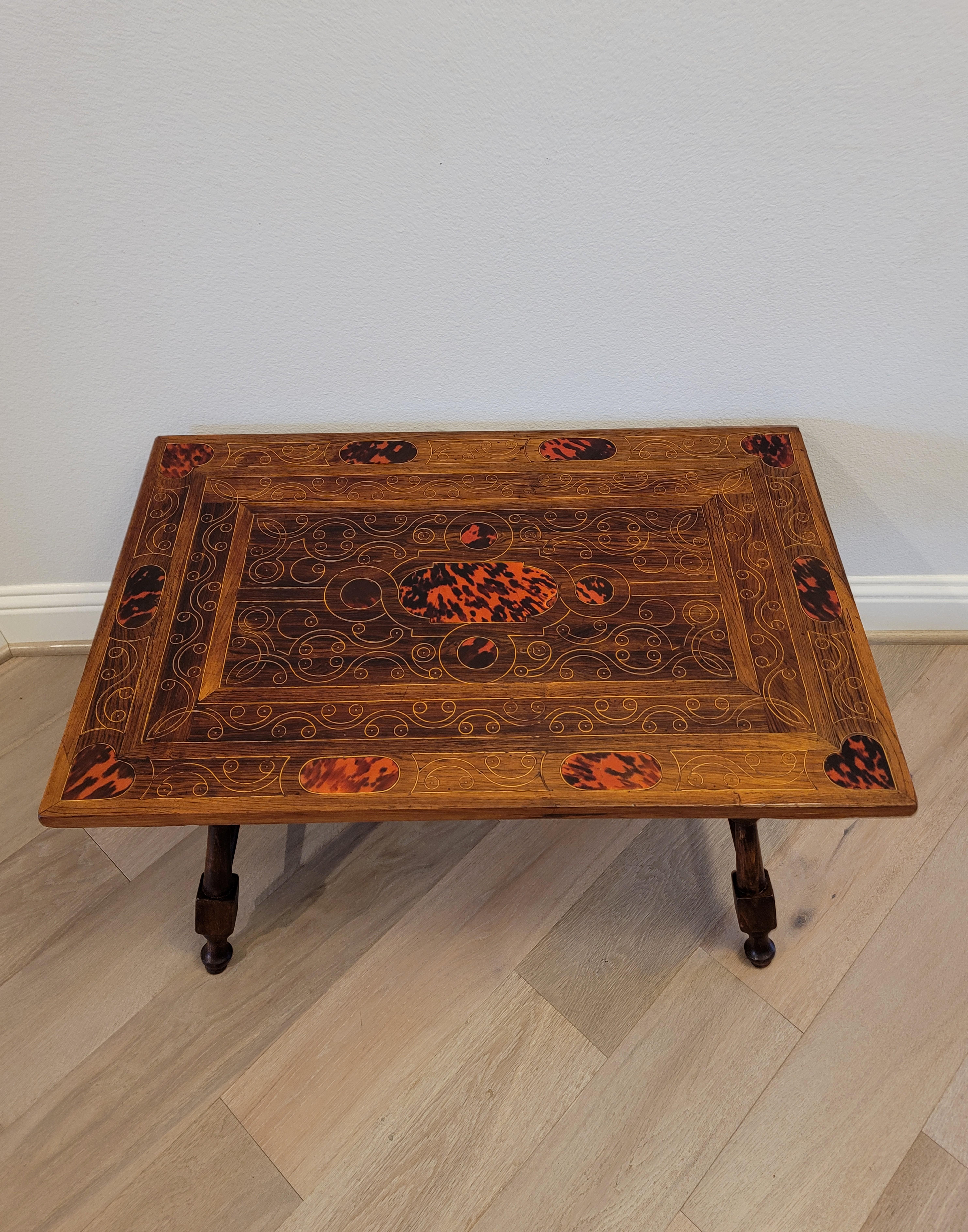 Ancienne table basse baroque espagnole à tréteaux en bois de rose en vente 10
