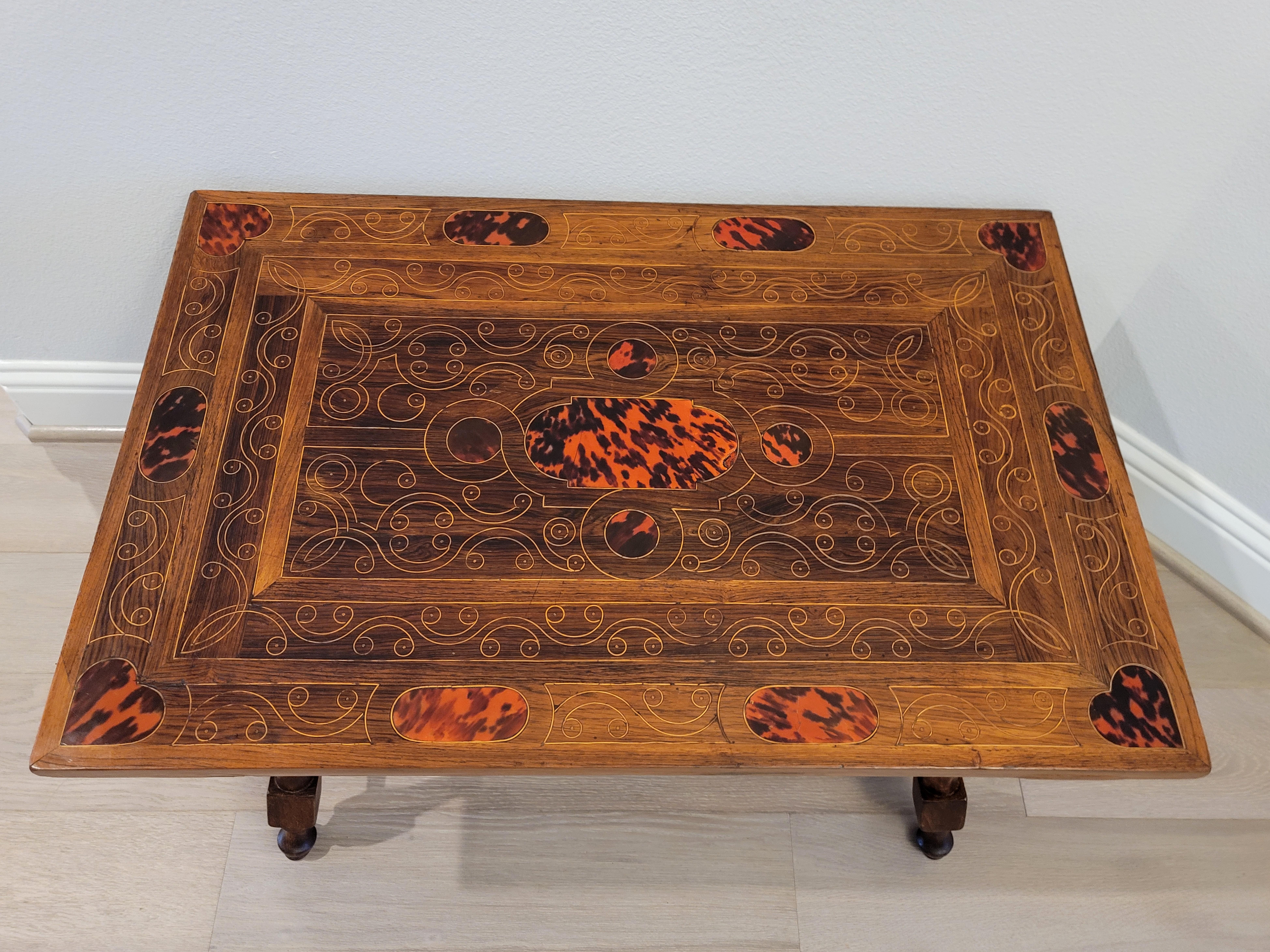 Ancienne table basse baroque espagnole à tréteaux en bois de rose en vente 11