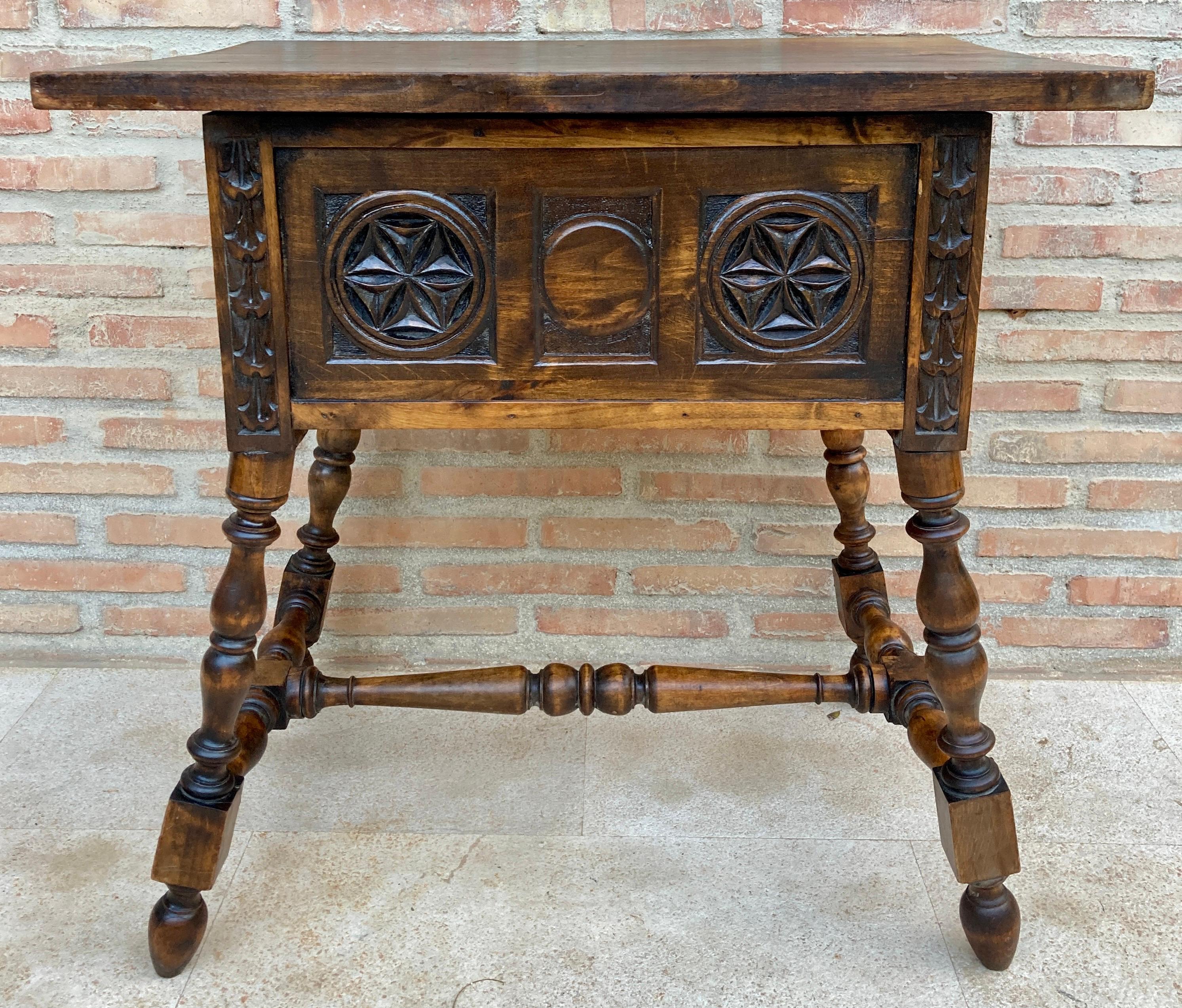 table espagnole ancienne