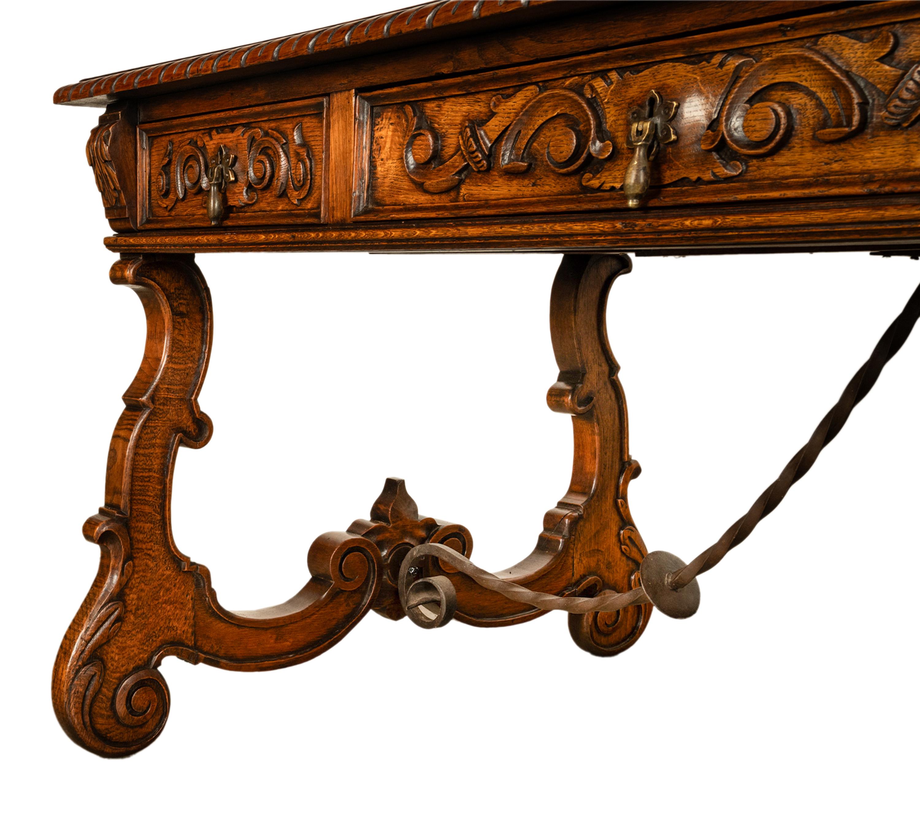 Antico tavolo barocco spagnolo intagliato in legno di noce per scrivania e cavalletto 1880 in vendita 11