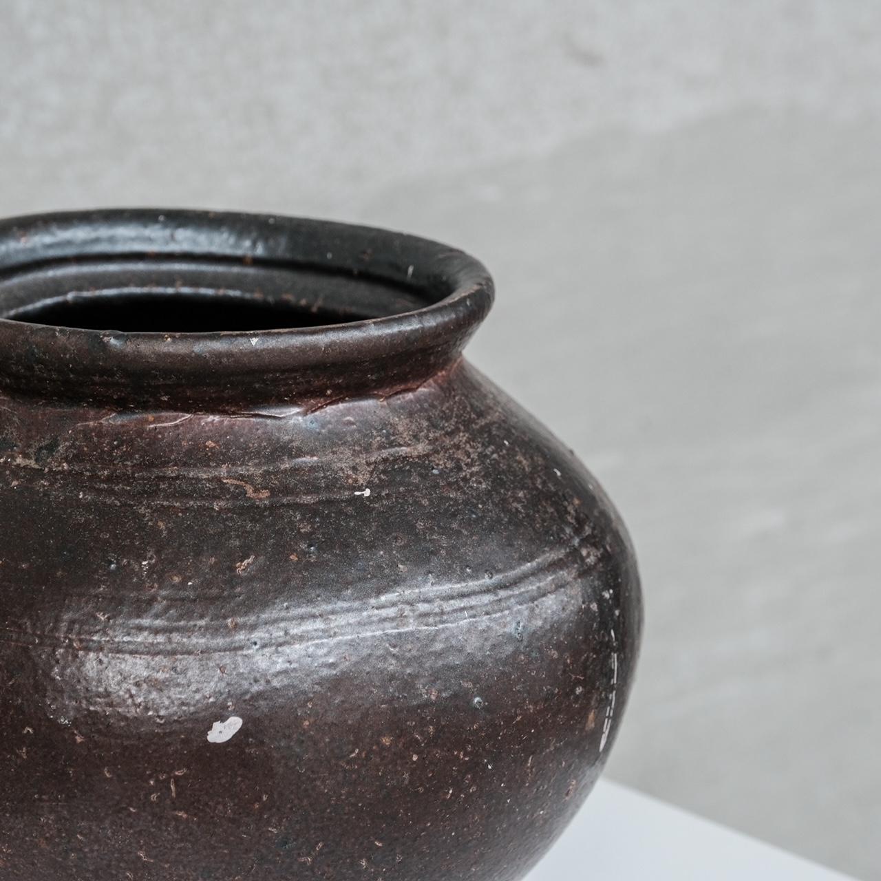 Vasijas antiguas de cerámica española (1 a la izquierda) siglo XX en venta