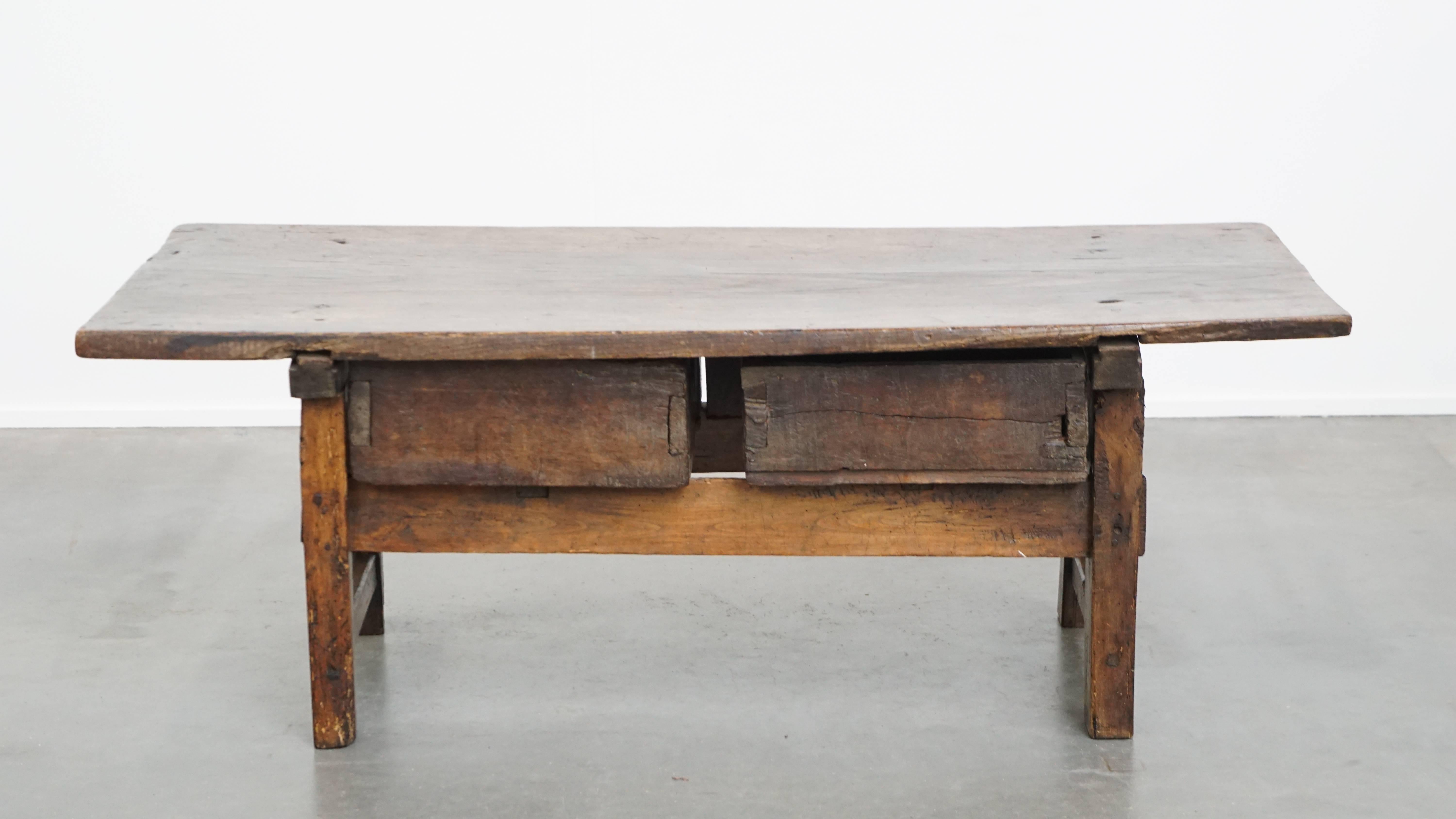 Hand-Crafted Antique Spanish Coffee Table from the 17th Century with Two Drawers For Sale
