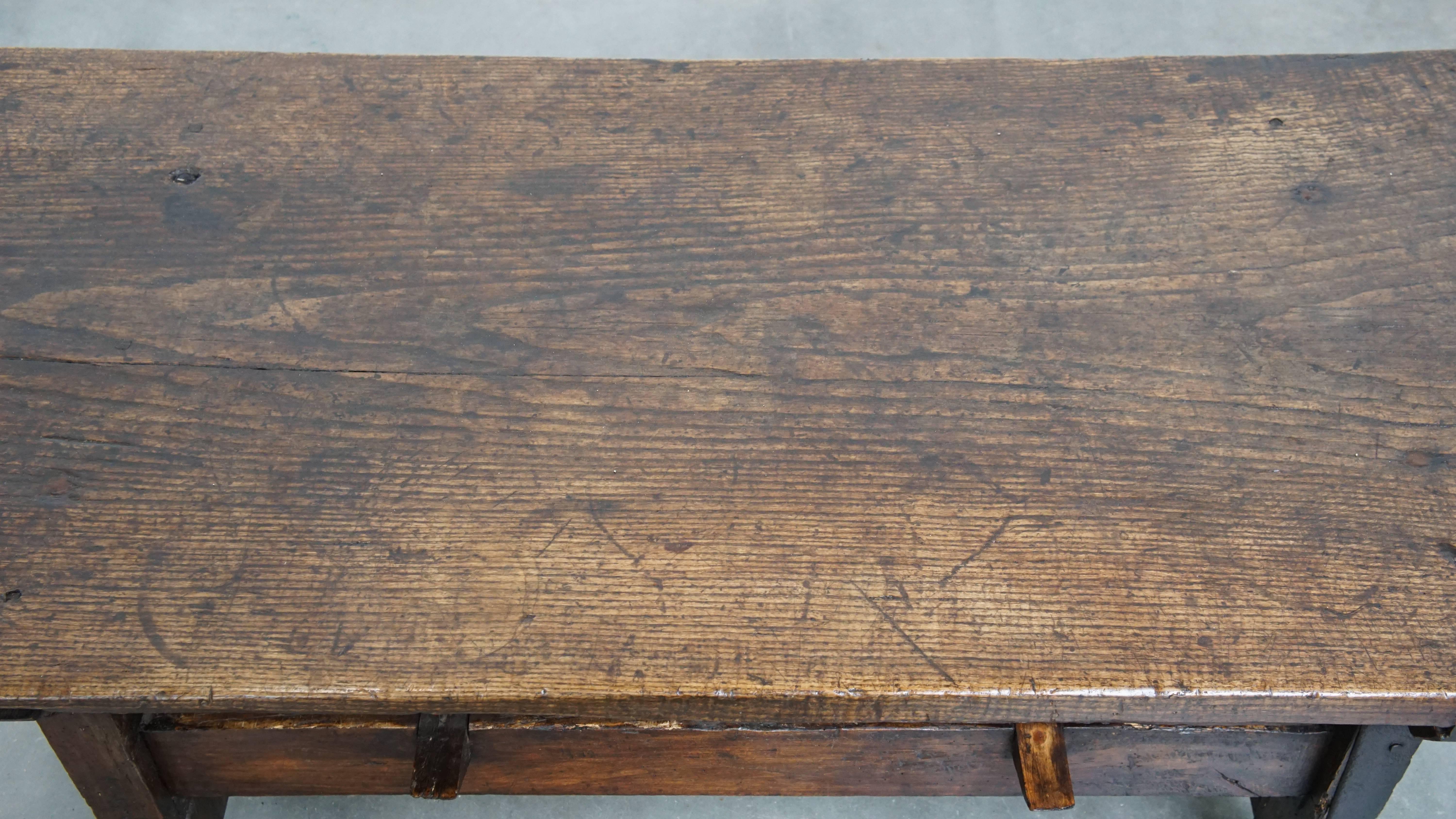 18th Century and Earlier Antique Spanish Coffee Table from the 17th Century with Two Drawers For Sale