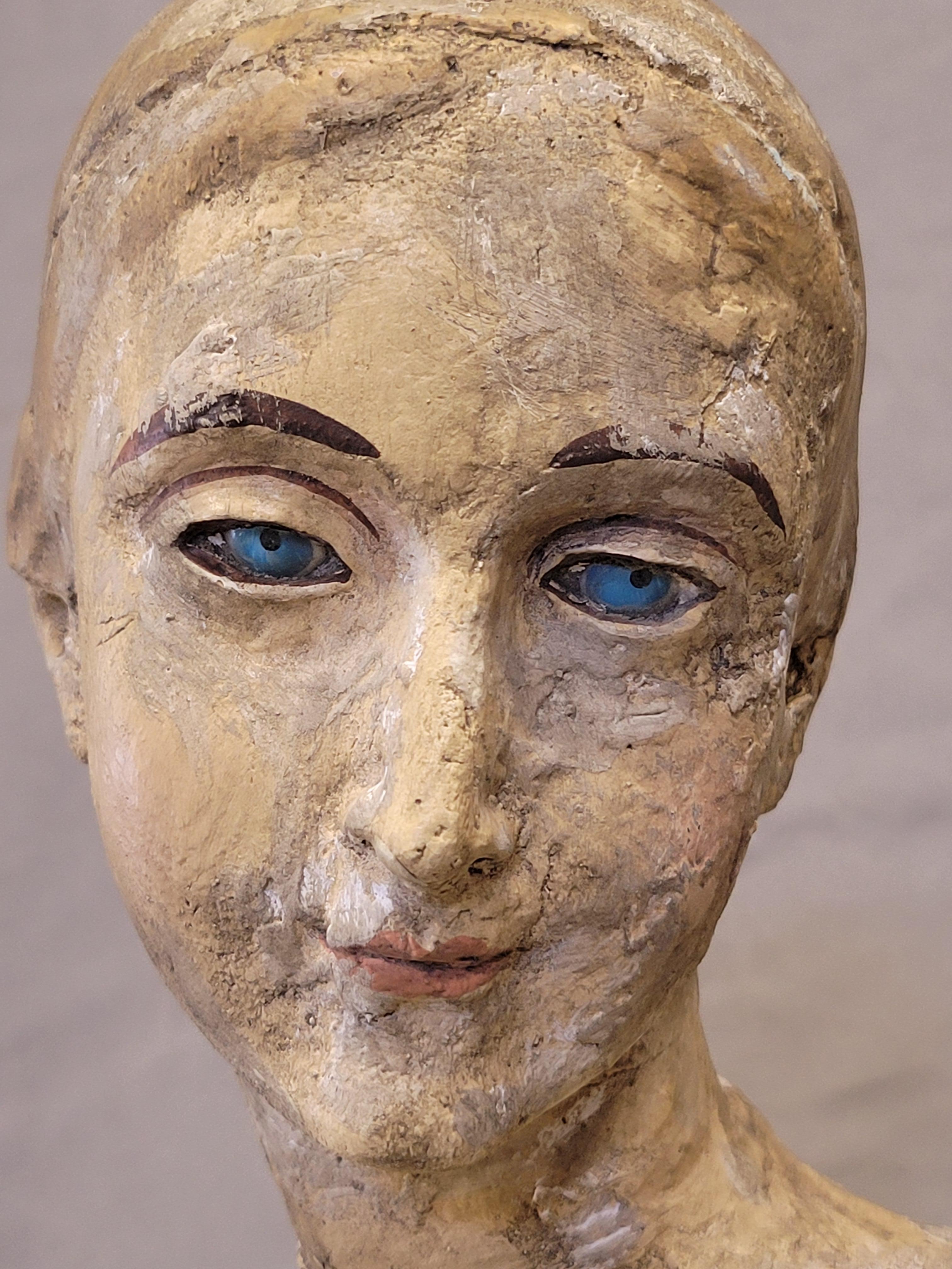Ancienne sculpture coloniale espagnole articulée de la grande Vierge Marie Santos Bon état - En vente à Centennial, CO