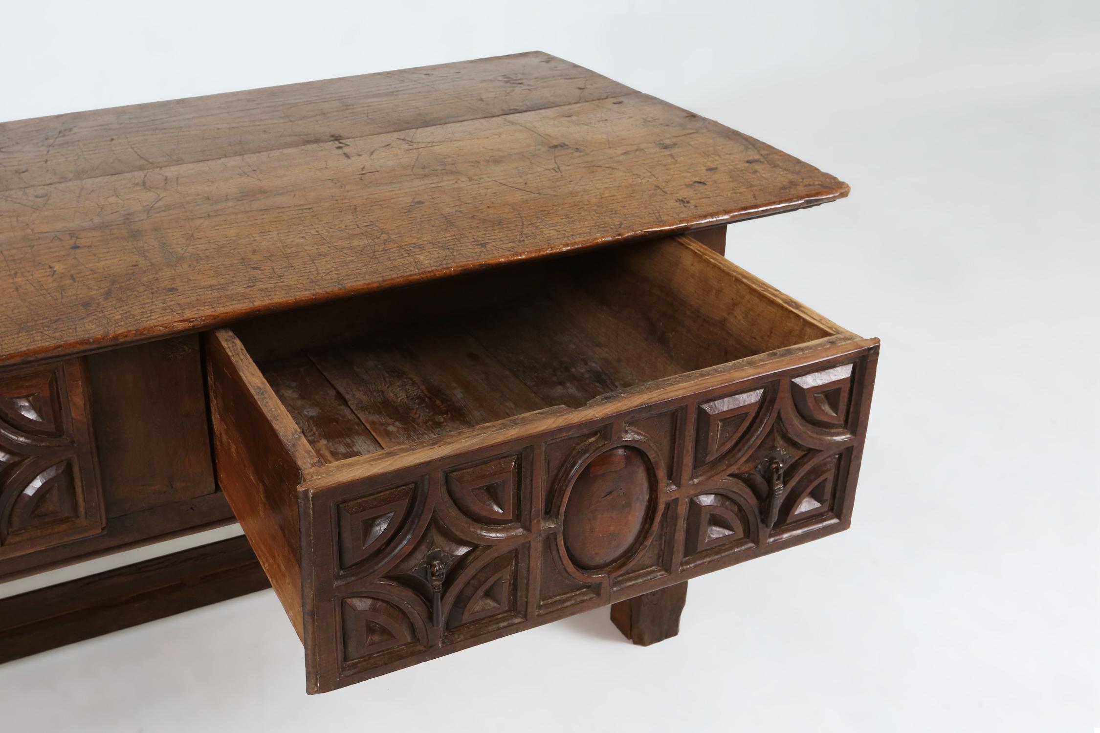 18th Century and Earlier Antique Spanish console table in oak wood, with 2 large drawers from the 18th ce For Sale