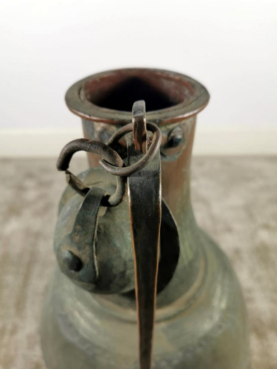 Antique Spanish Copper Jug with Lid All Hand Forged with a Beautiful Patina For Sale 2