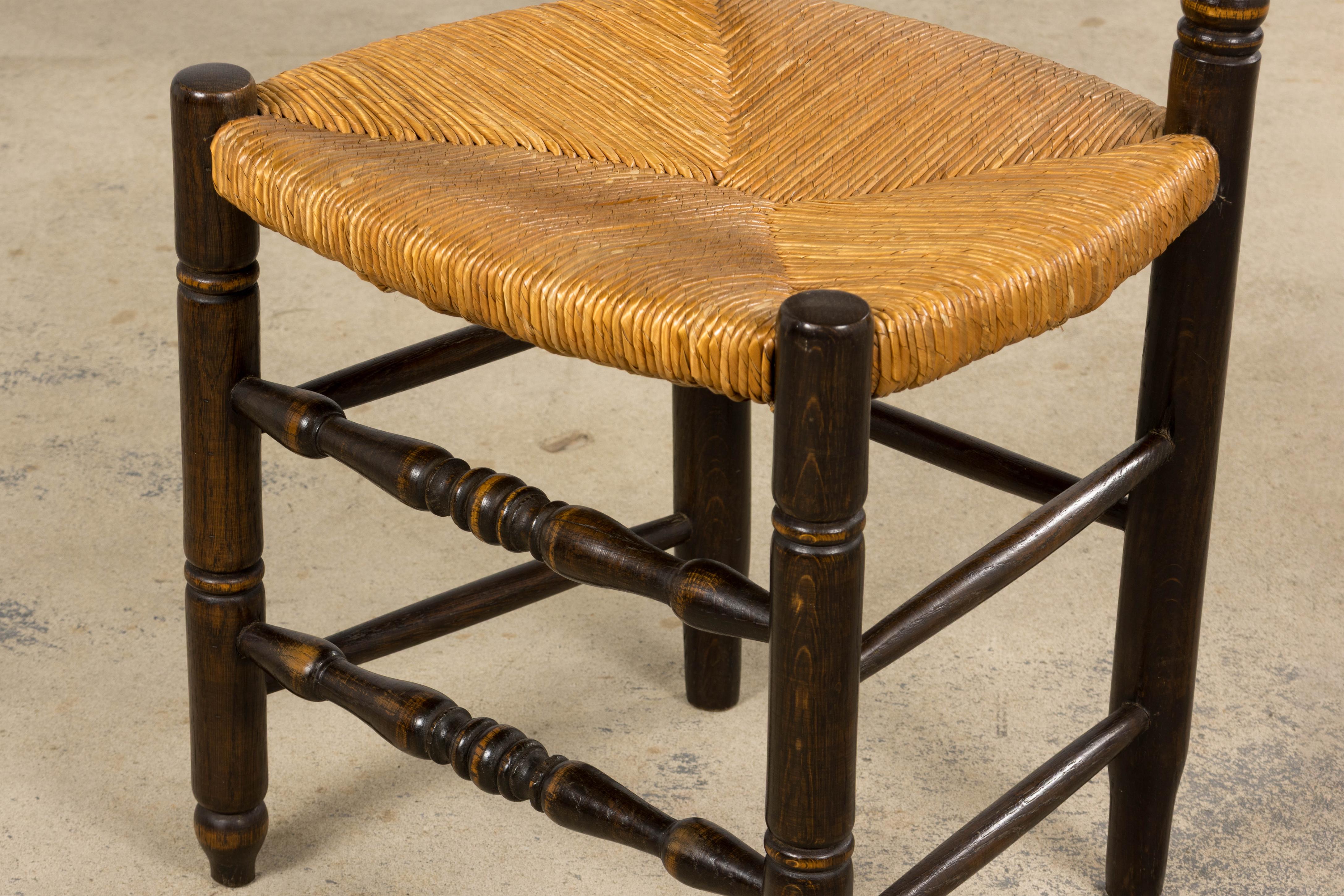 Sedie da pranzo antiche in quercia spagnola con schienale a scaletta - Set di 10 sedie in vendita 11