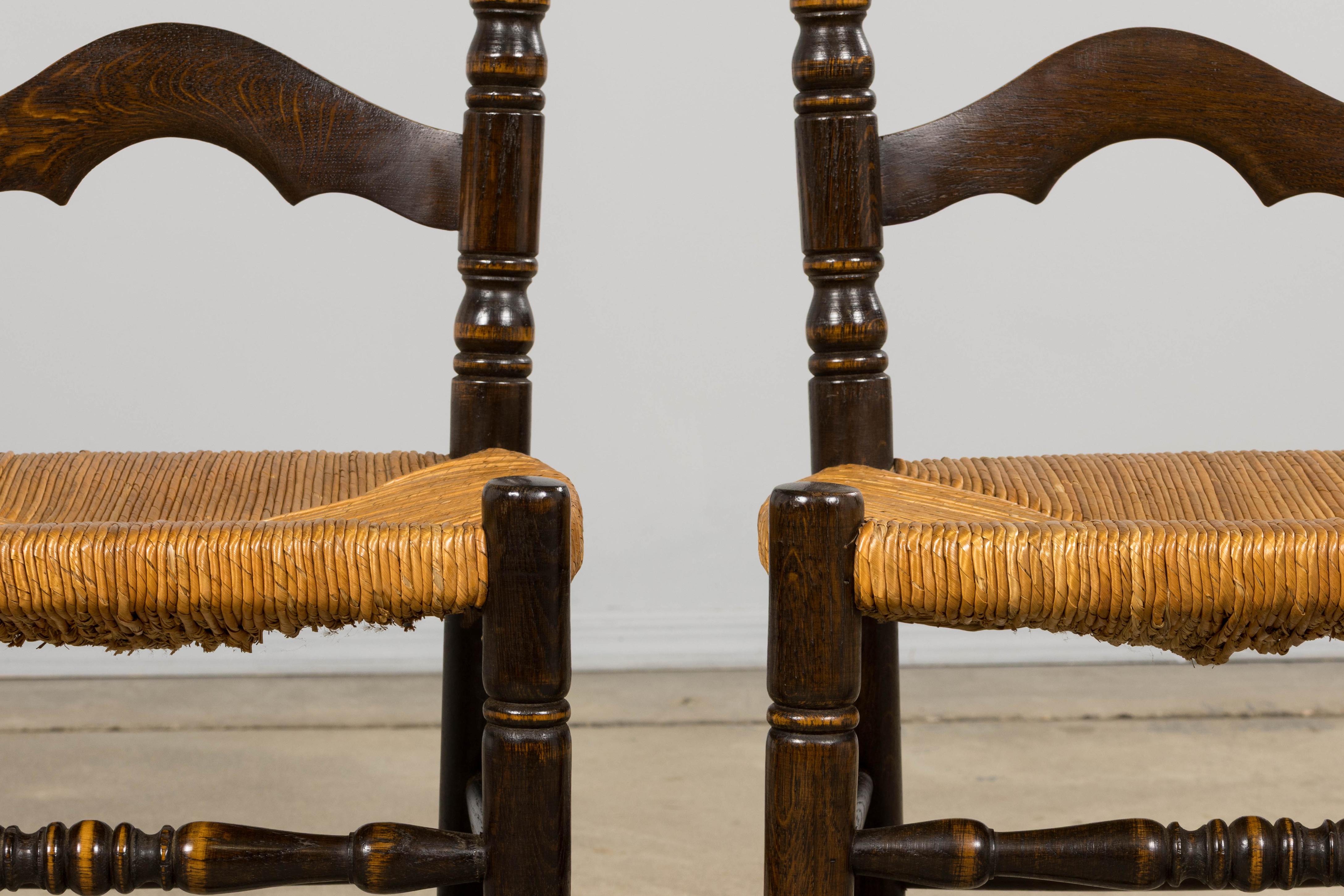 XX secolo Sedie da pranzo antiche in quercia spagnola con schienale a scaletta - Set di 10 sedie in vendita