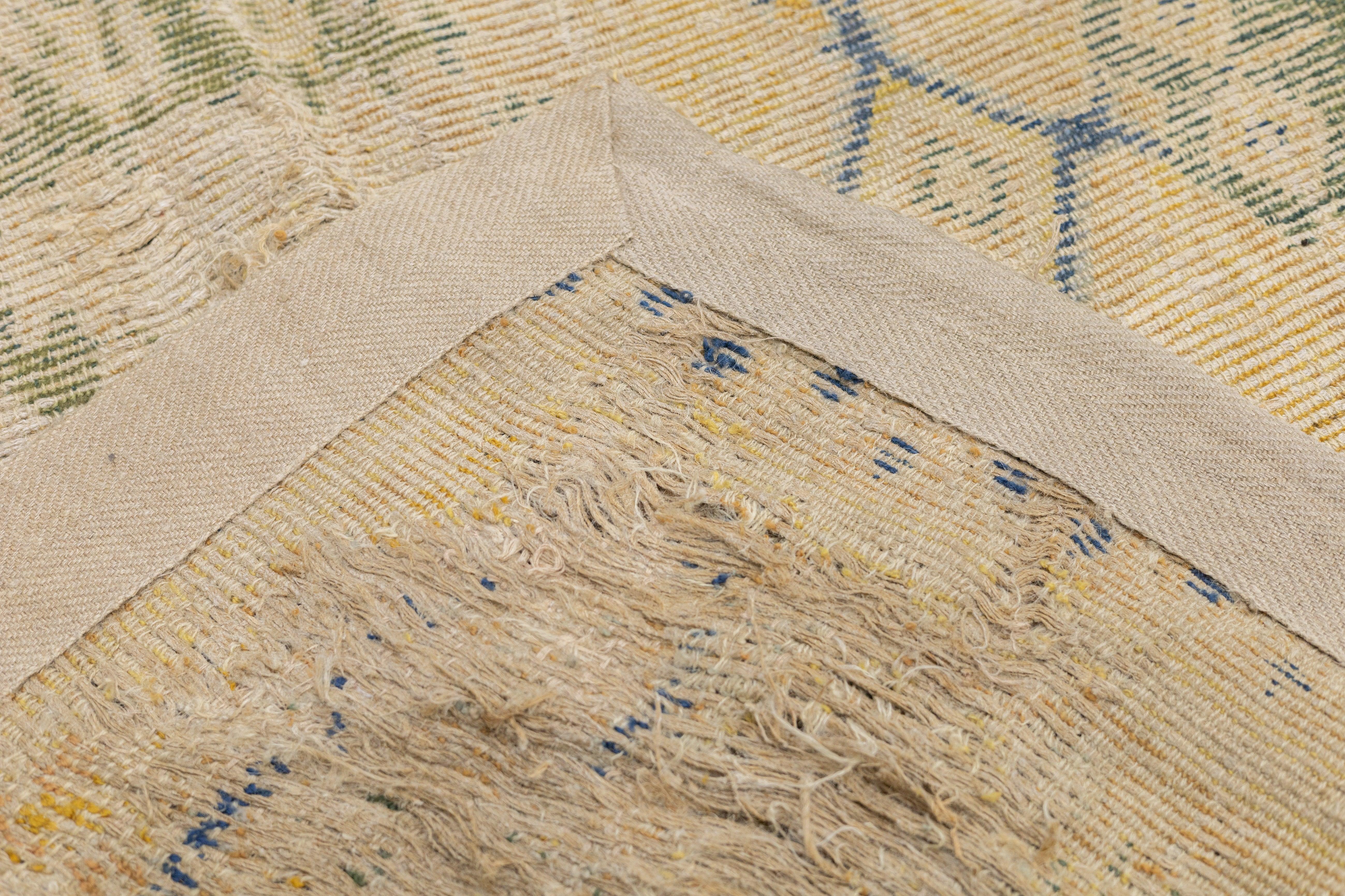 Tapis Cuenca espagnol ancien 6'9'' x 9'9'' en vente 4