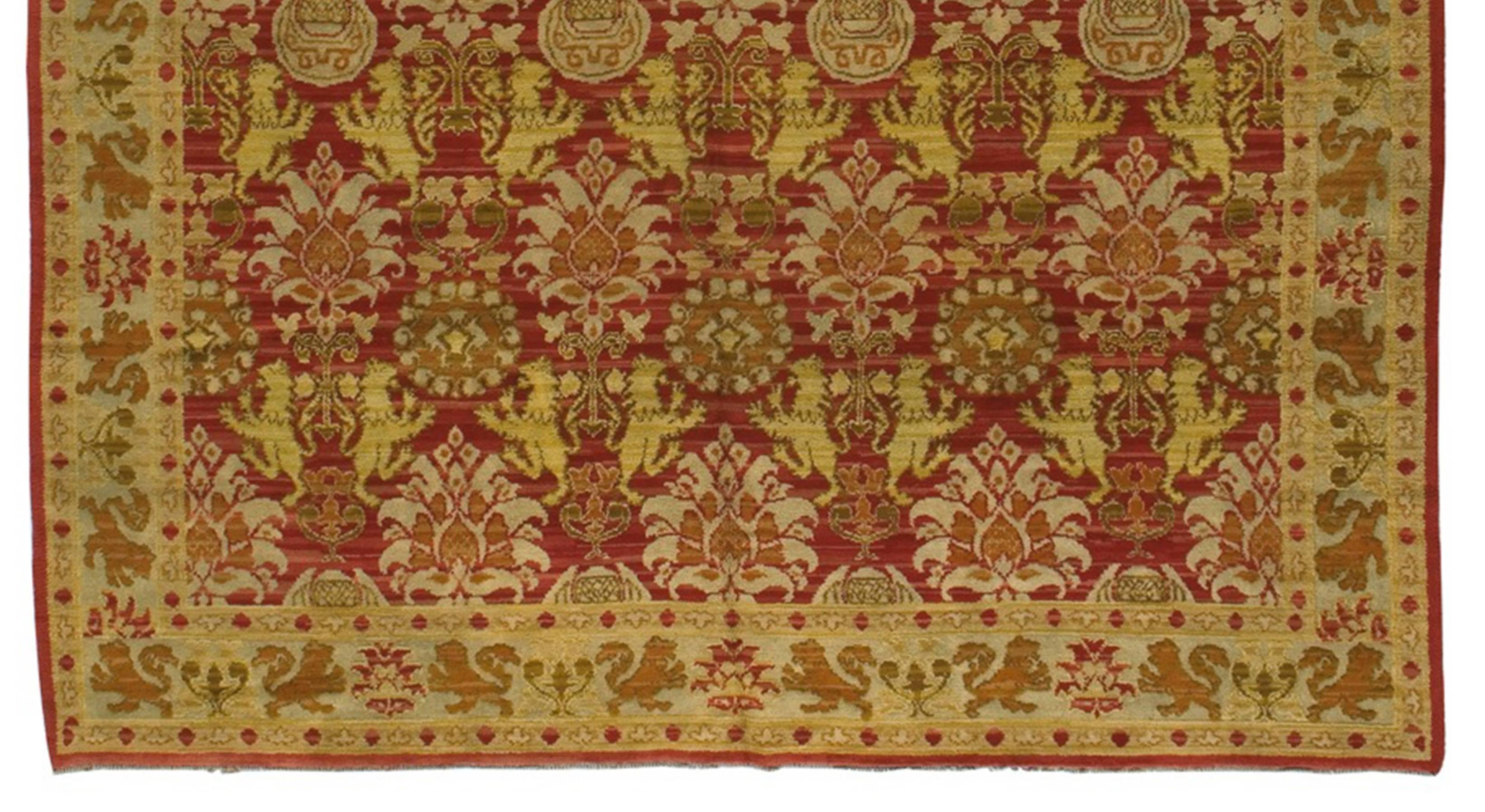 Antique Spanish Cuenca Rug In Excellent Condition For Sale In Milan, IT