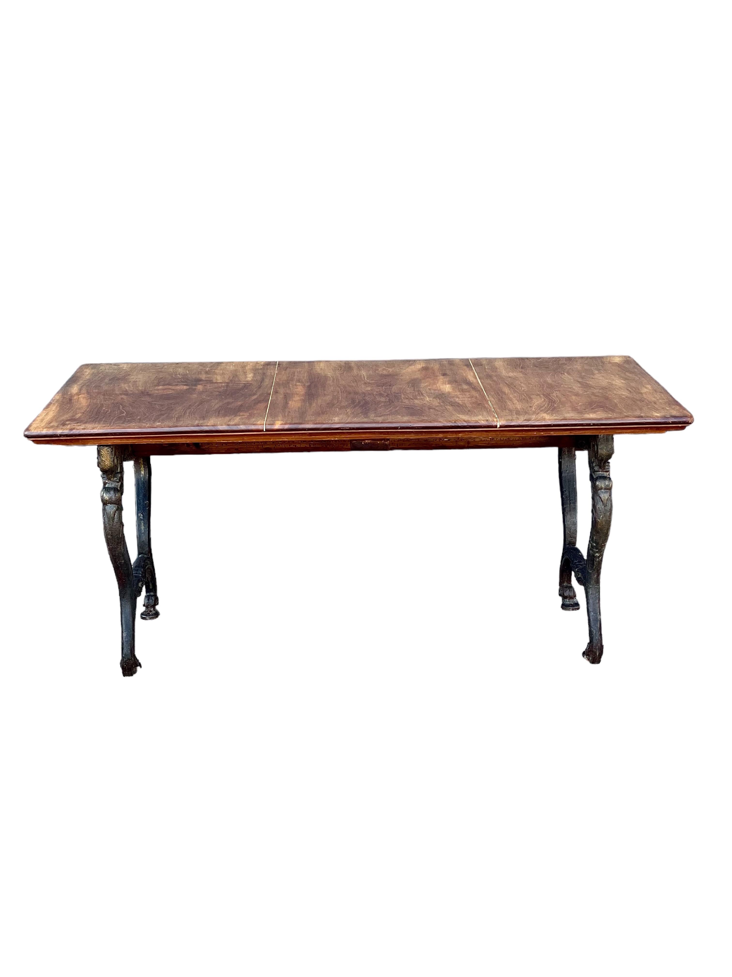 Antique Dining Table with Cast Iron Legs and Walnut Top In Good Condition In LA CIOTAT, FR