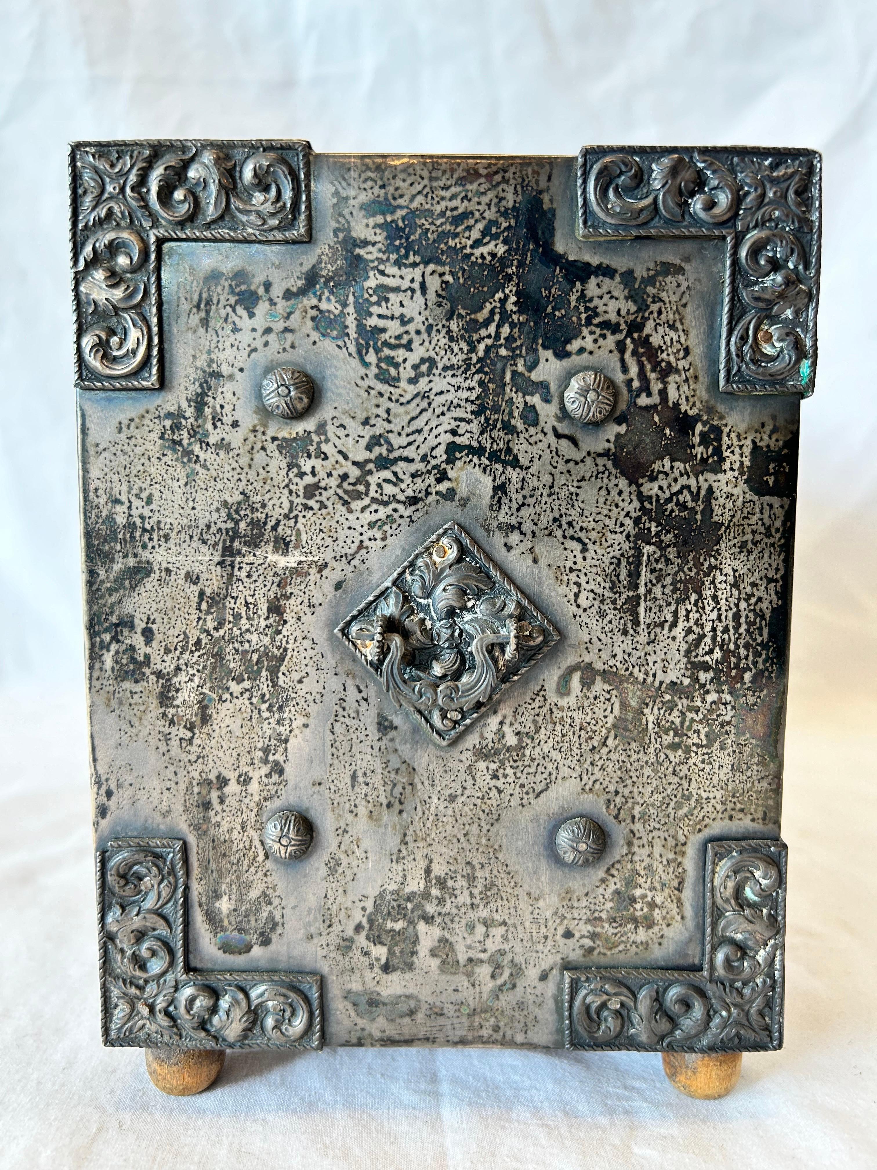 Antique Spanish Embossed Silver Baroque Style Six Drawer Casket Siege of Toledo For Sale 2