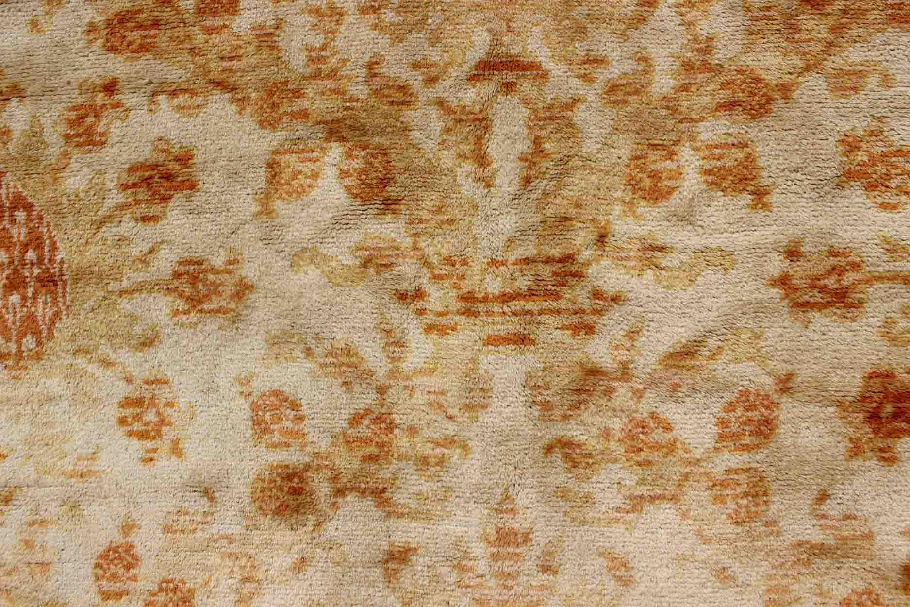 Mid-20th Century Antique Spanish European Carpet with Pineapple Design in Gold, Cream & Tangerine For Sale
