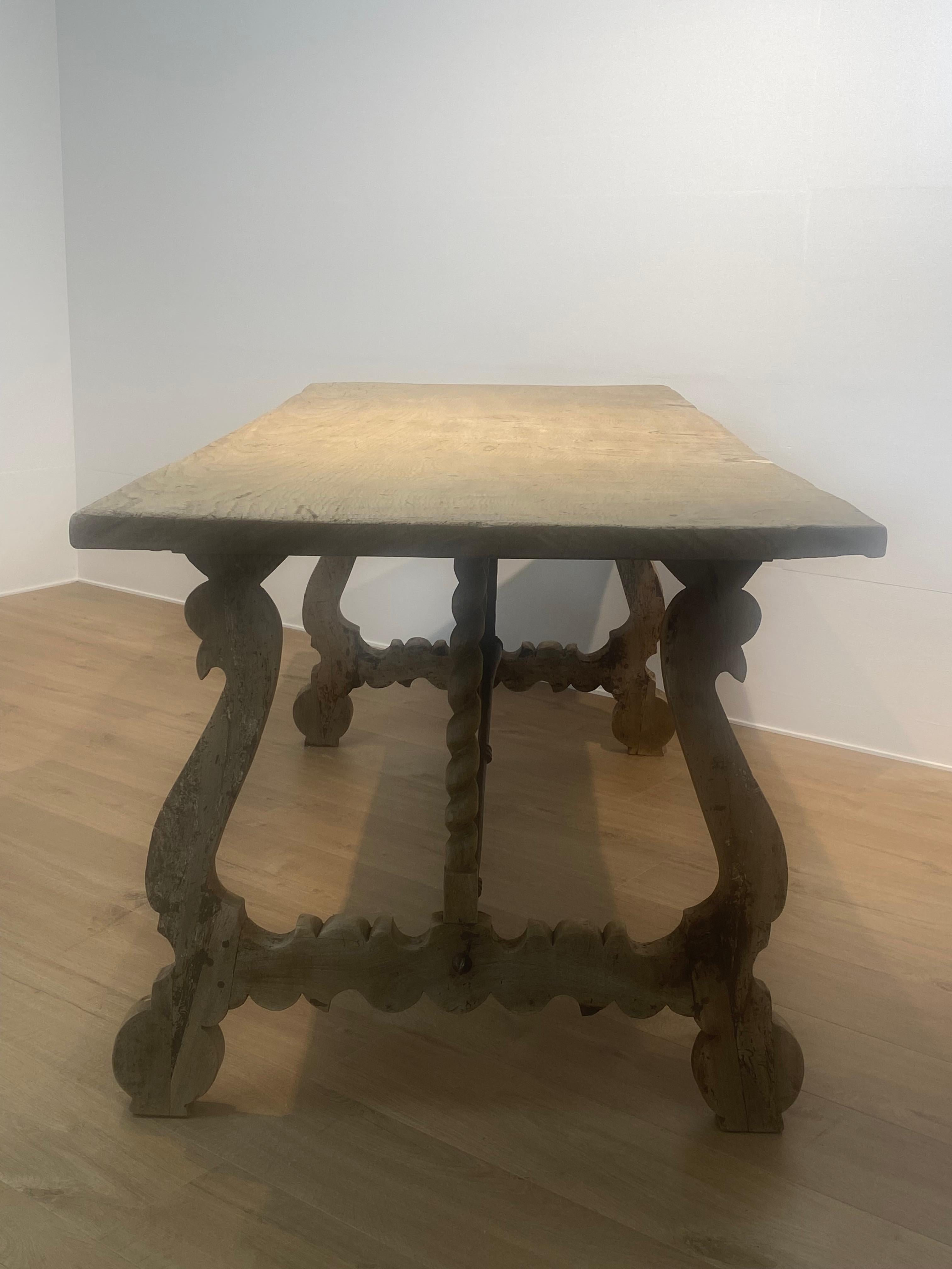 Table de ferme espagnole ancienne en vente 3