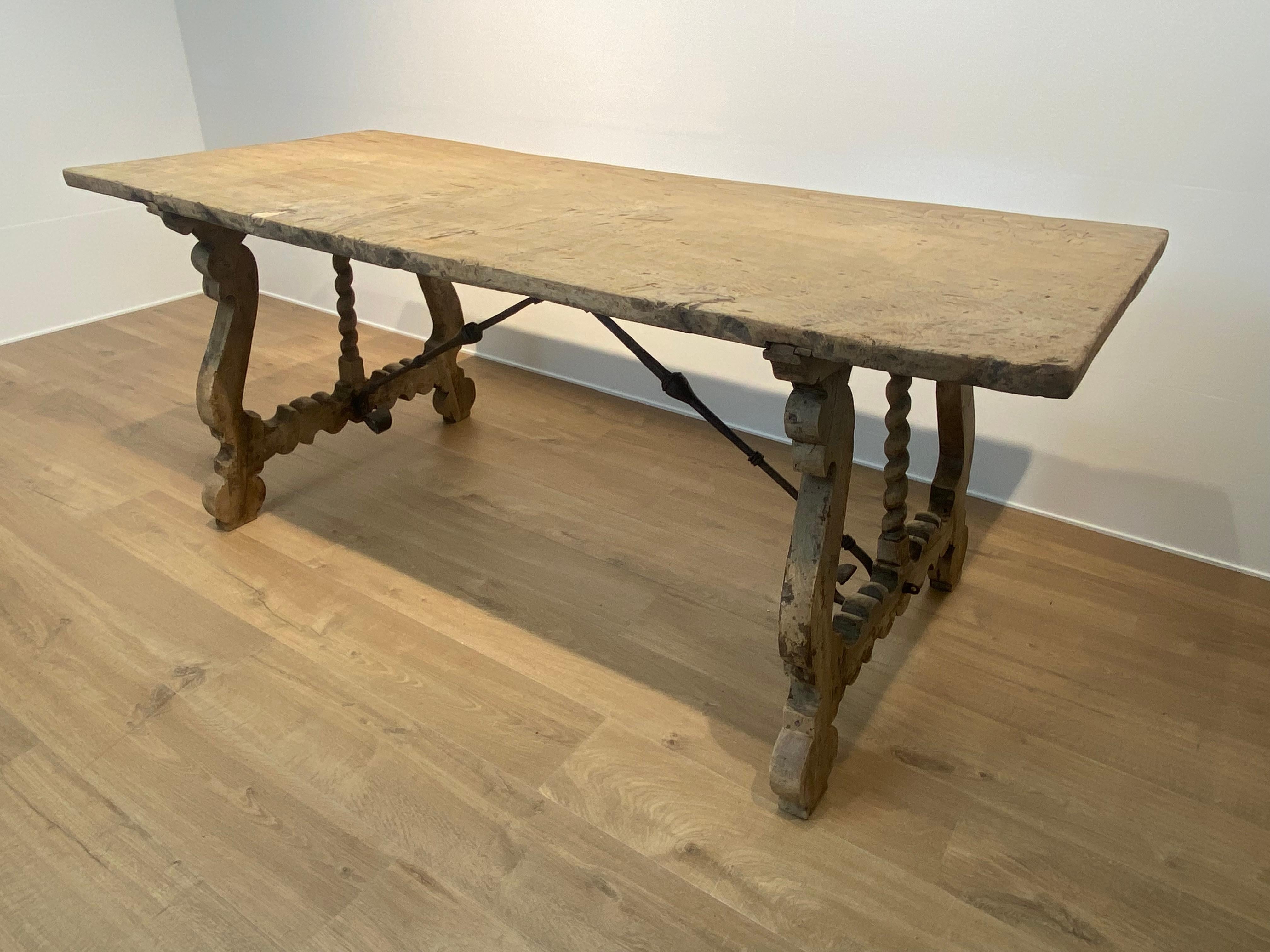 Espagnol Table de ferme espagnole ancienne en vente