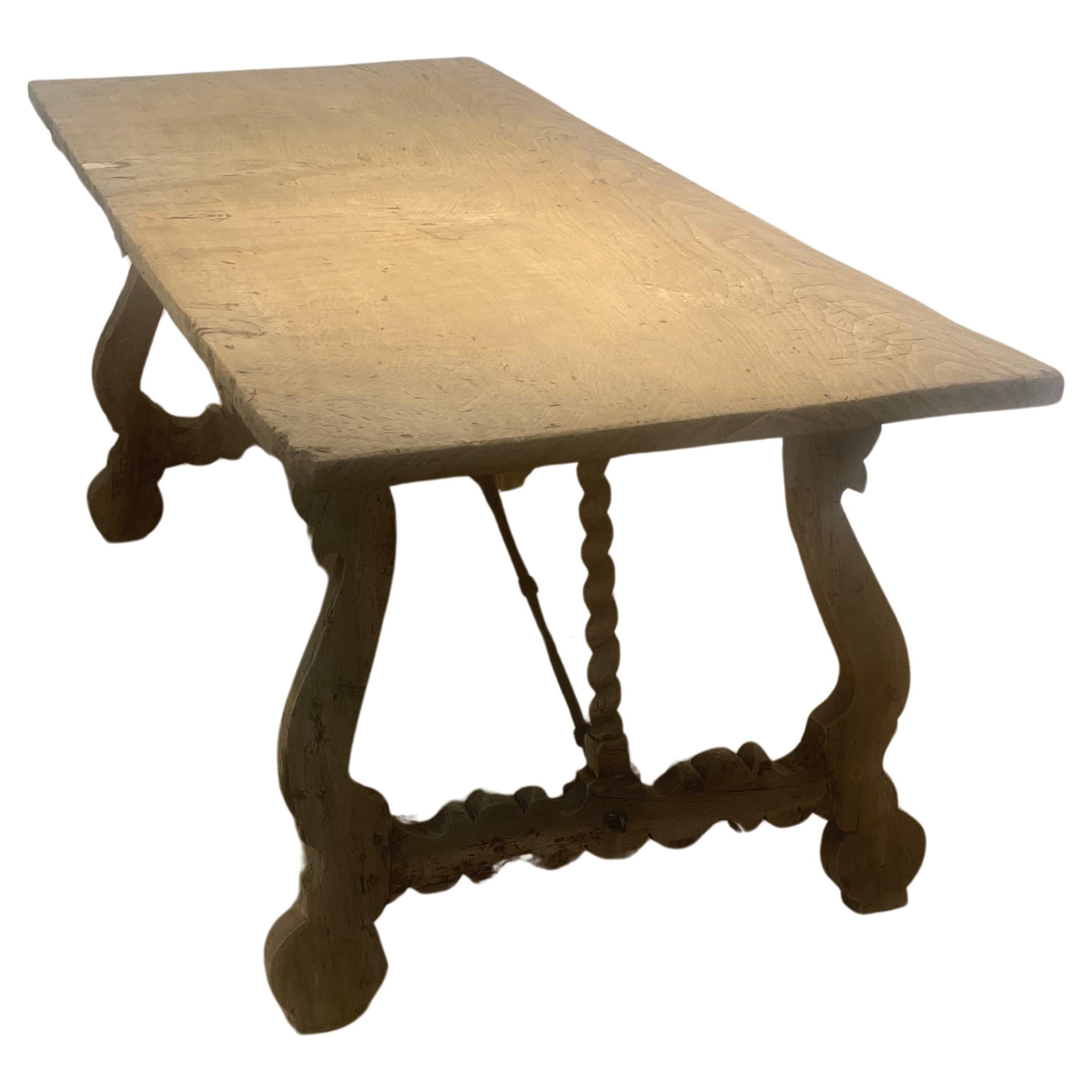 Table de ferme espagnole ancienne en vente