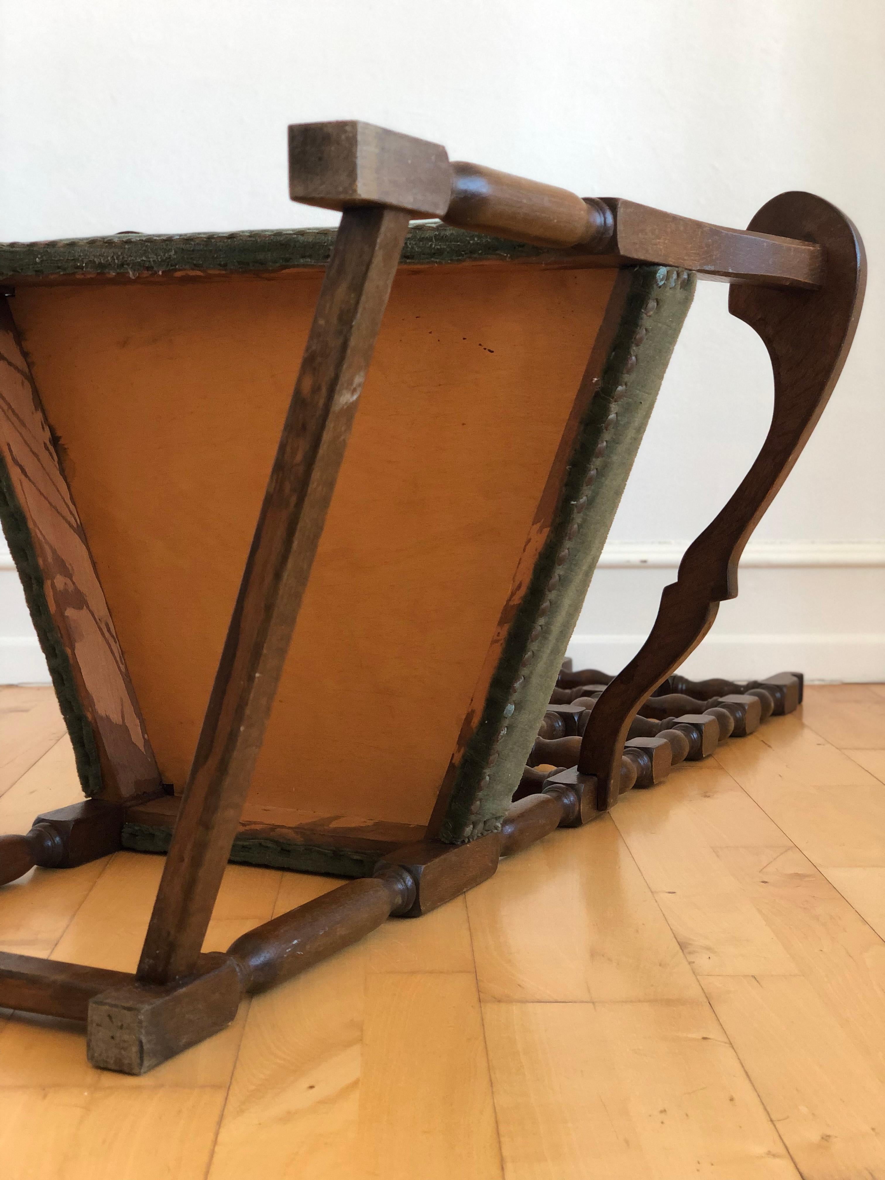Antiguo Sillón Español de Respaldo Alto Principios del Siglo XIX en venta 3