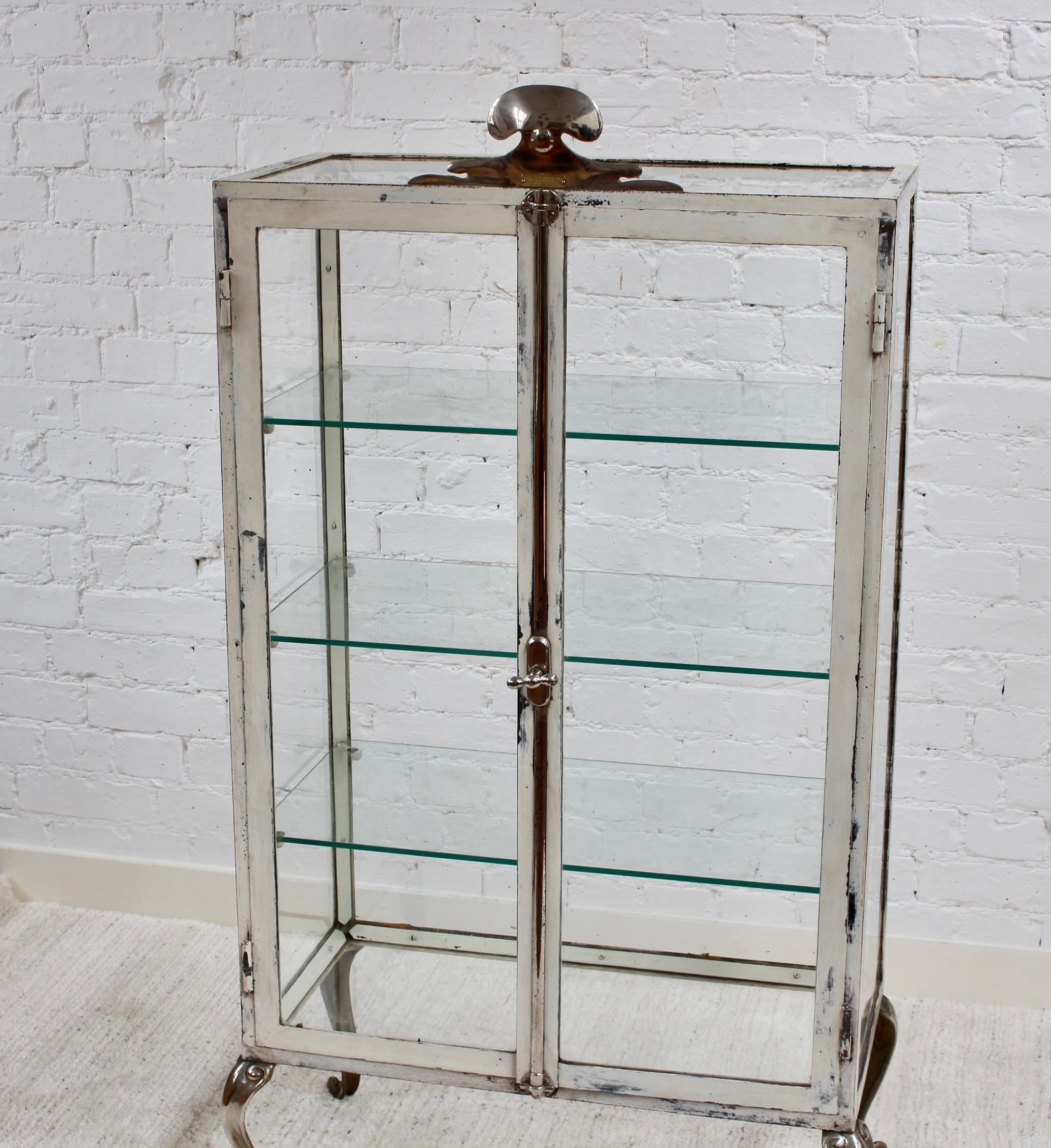 Antique medical cabinet by Clausolles Sociedad Anónima, Barcelona, Spain (circa 1920s). There are many vintage and antique medical cabinets on the market but none as stunningly beautiful, stylish and original as this one. Discovered in the South of