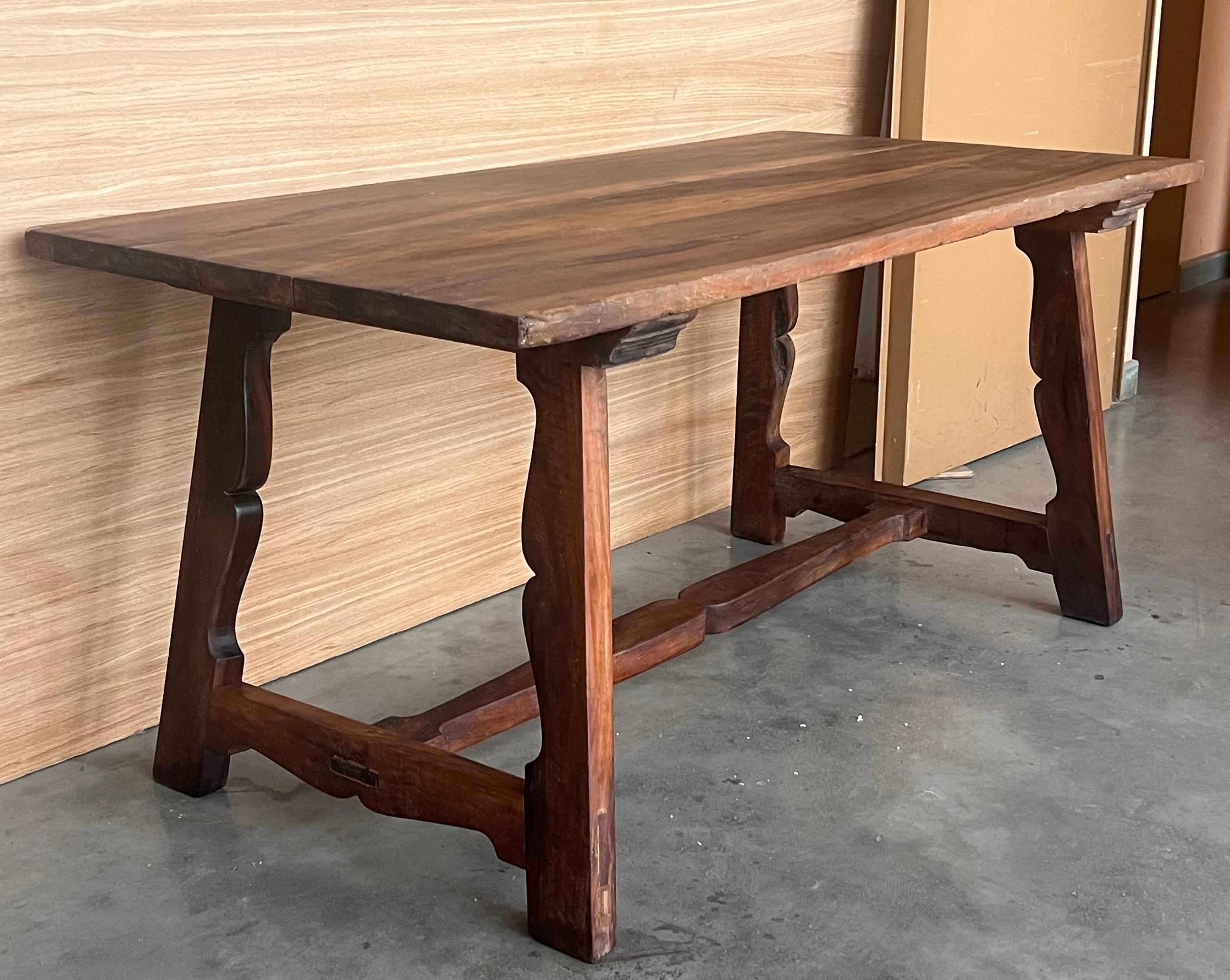 Barocco Antico tavolo da lavoro spagnolo in Oak, 1800 in vendita