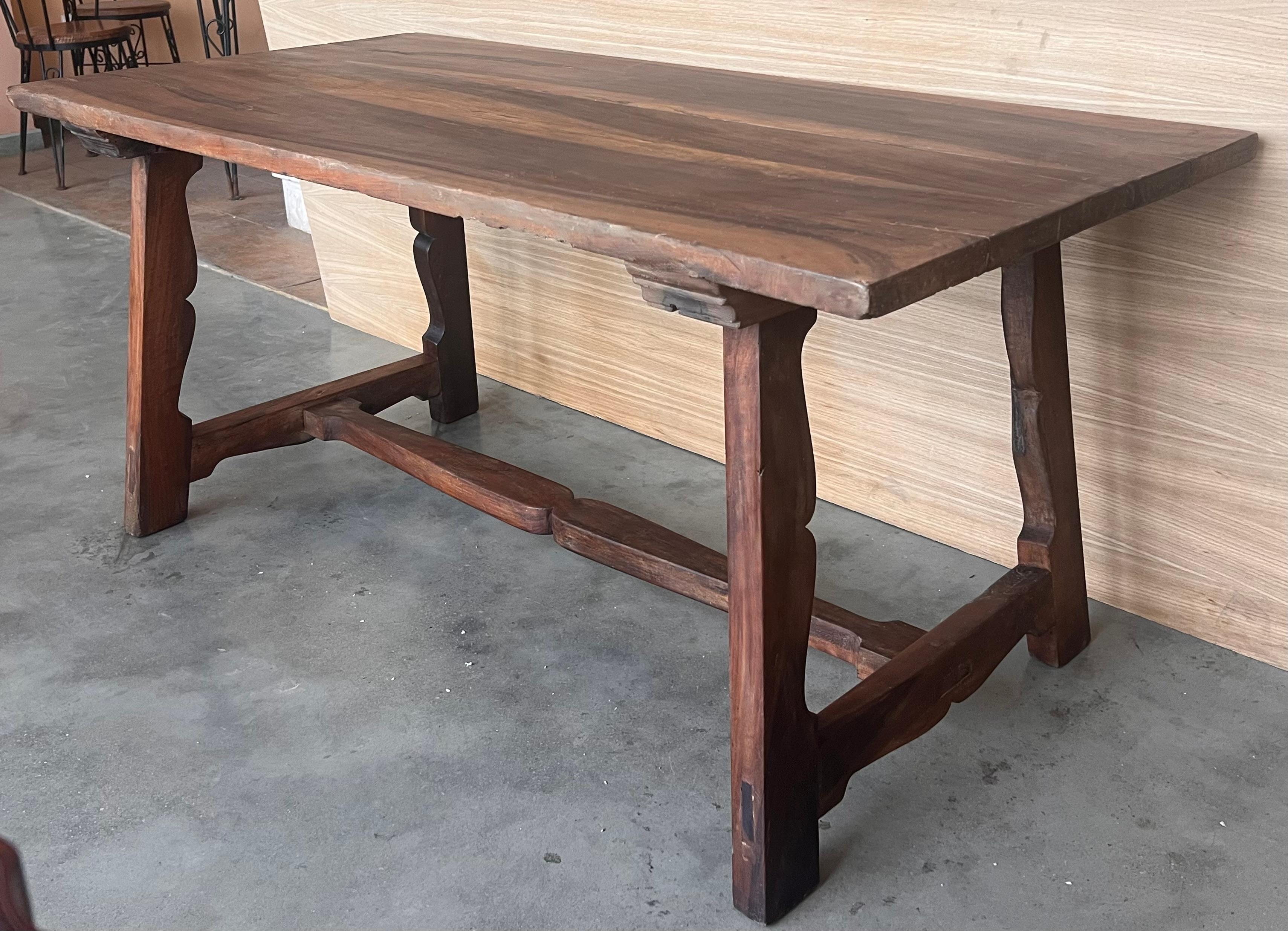 Spagnolo Antico tavolo da lavoro spagnolo in Oak, 1800 in vendita