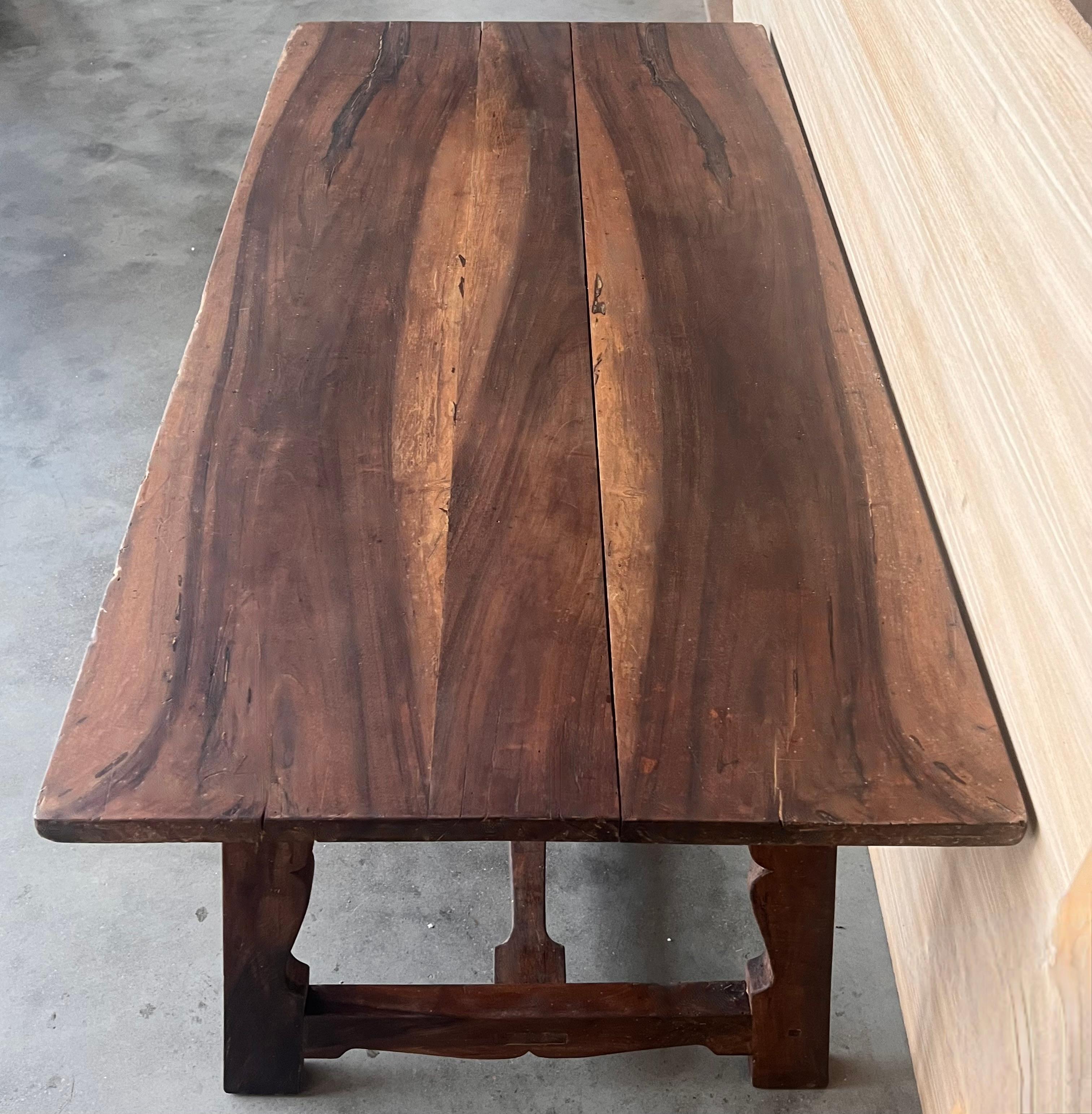 Antico tavolo da lavoro spagnolo in Oak, 1800 In condizioni buone in vendita a Miami, FL