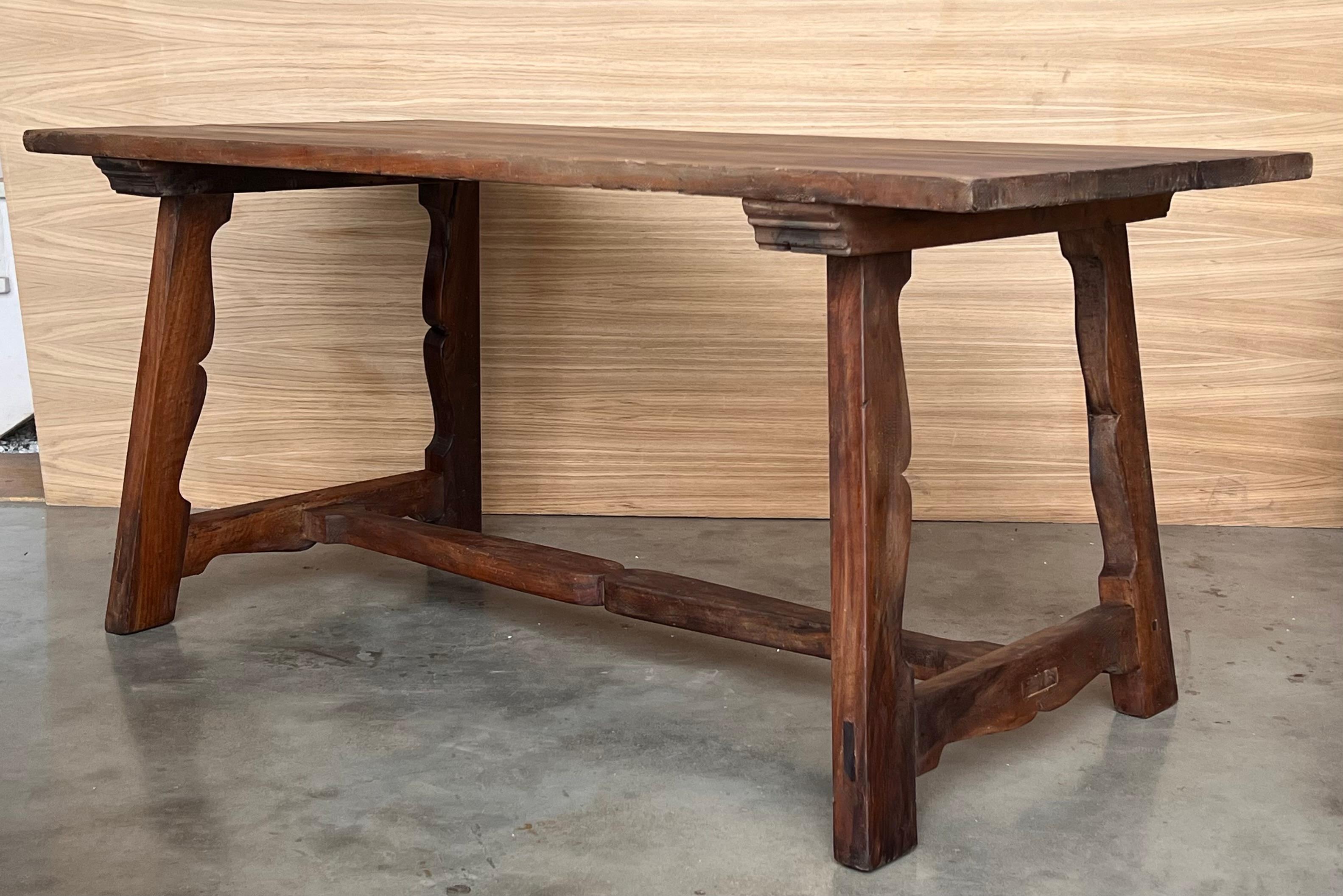 Noce Antico tavolo da lavoro spagnolo in Oak, 1800 in vendita
