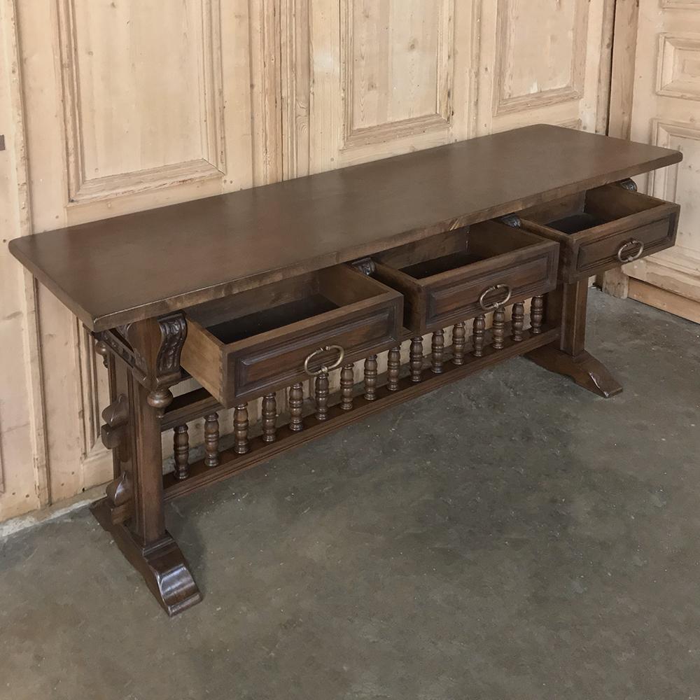 Antique Spanish Renaissance Walnut Hall Table, Console In Good Condition In Dallas, TX
