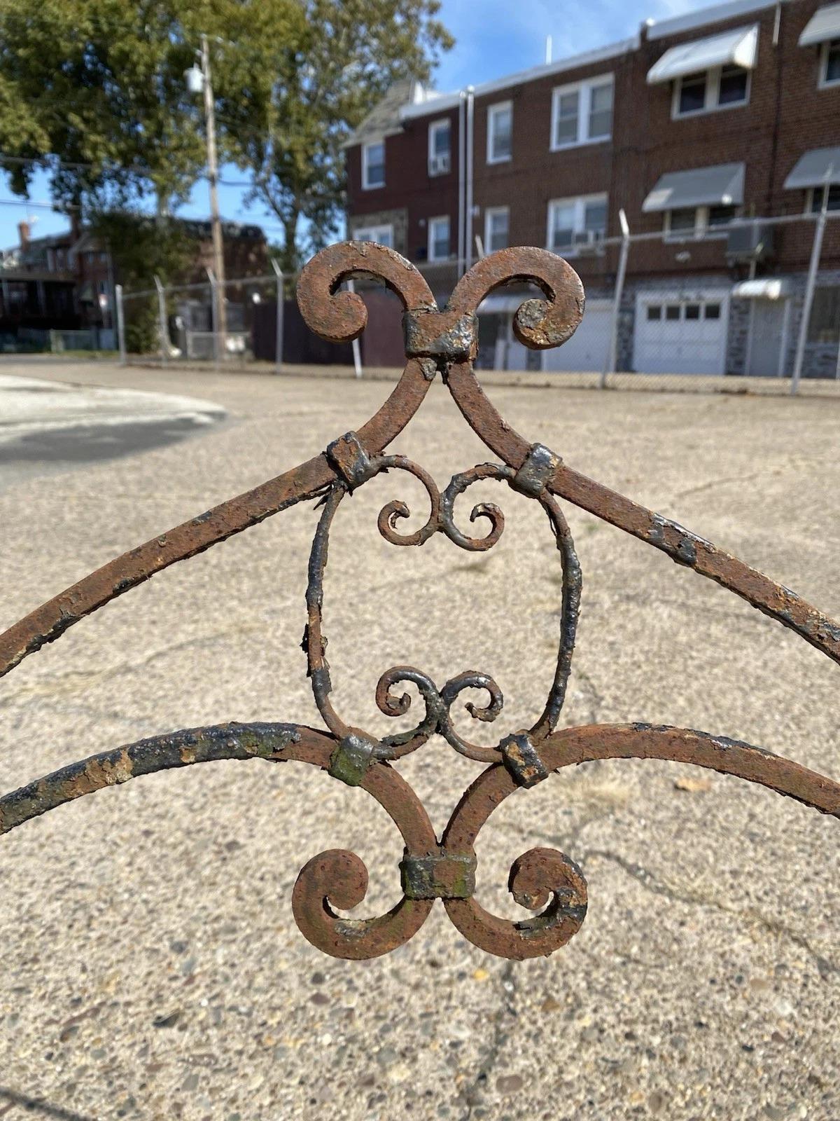 Antike spanische Renaissance Schmiedeeisen Curule Savonarola Thron Sessel (19. Jahrhundert) im Angebot