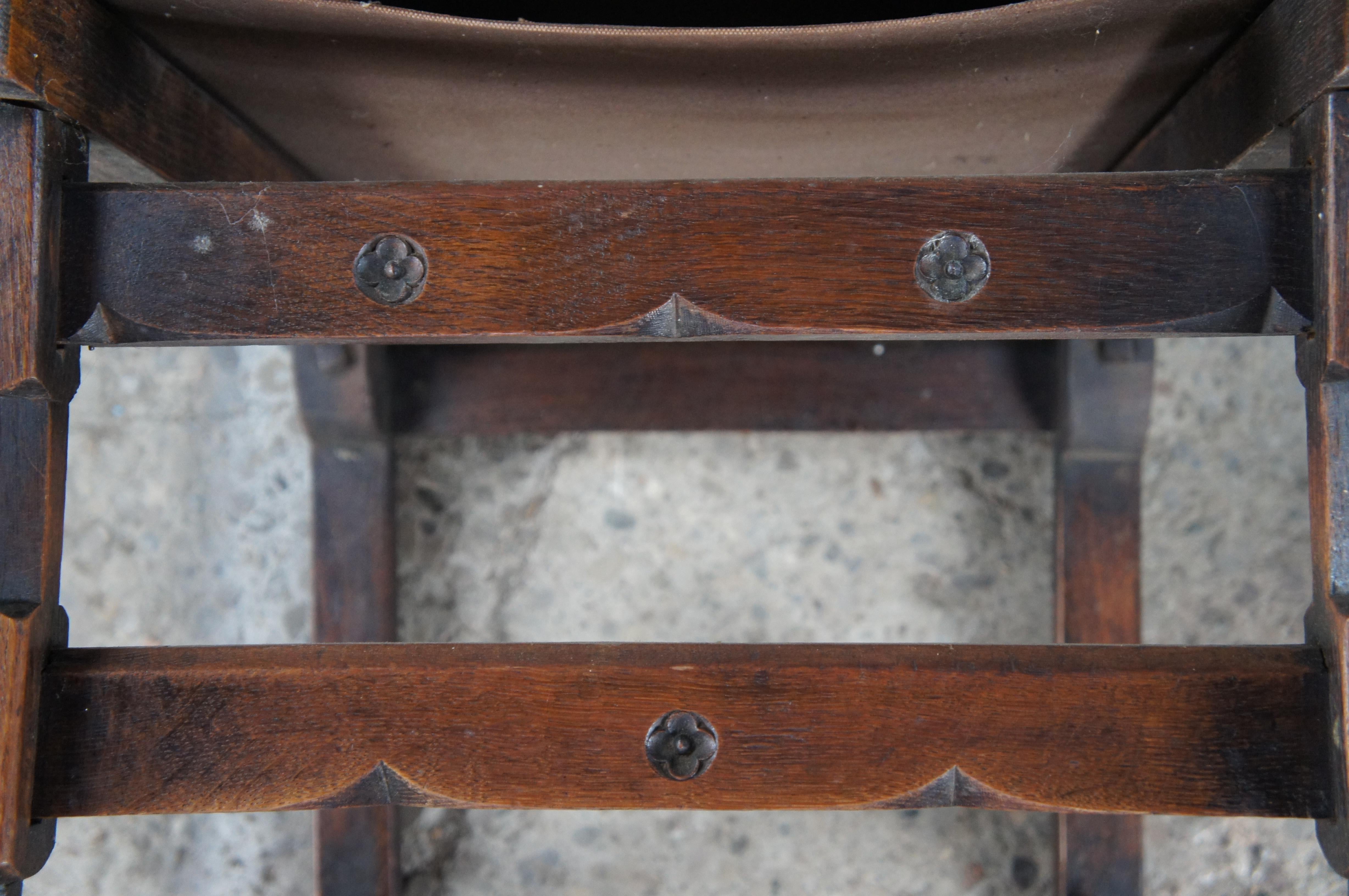 Antique Revive Oak Oak Quartersawn Leather Nailhead Side Chair en vente 6