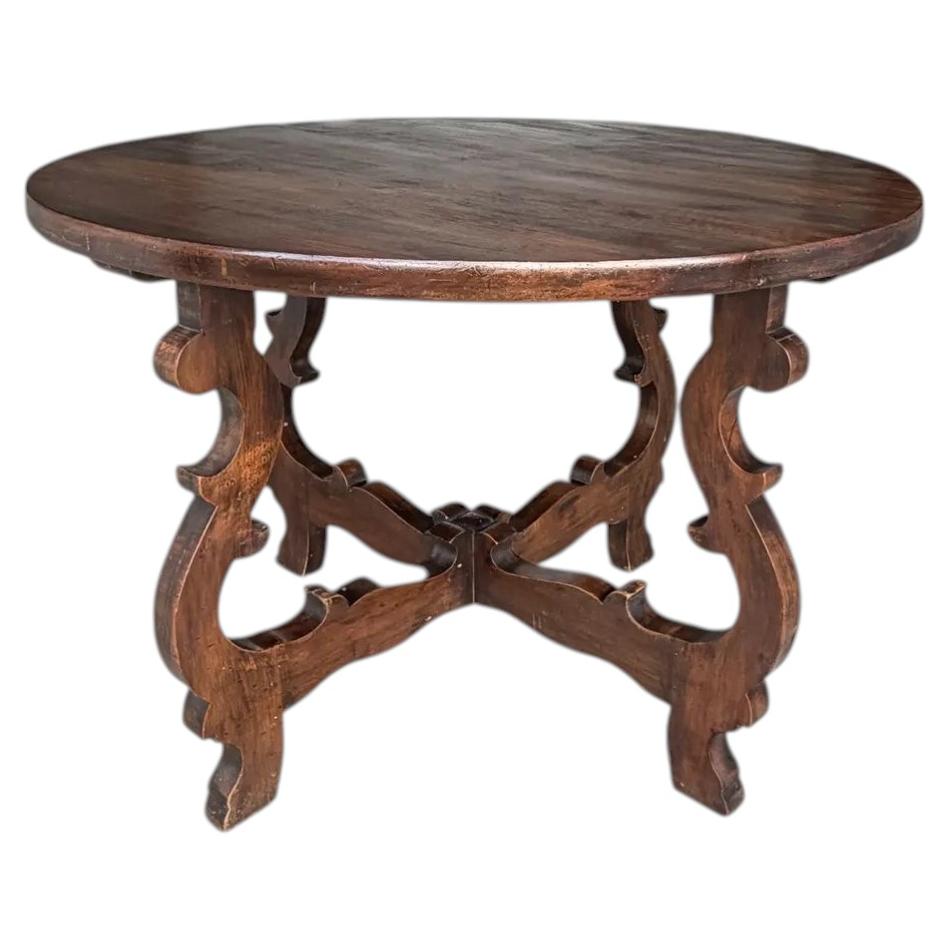 Table ronde de style néo-espagnol d'époque en vente