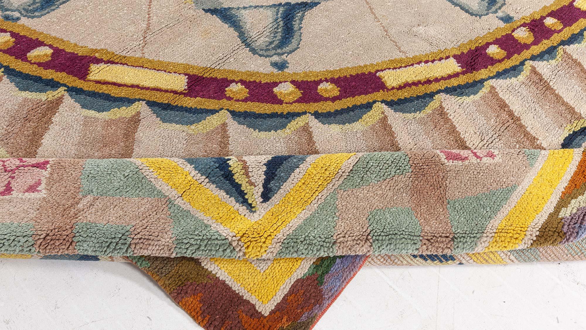 Antiker spanischer Teppich (20. Jahrhundert) im Angebot