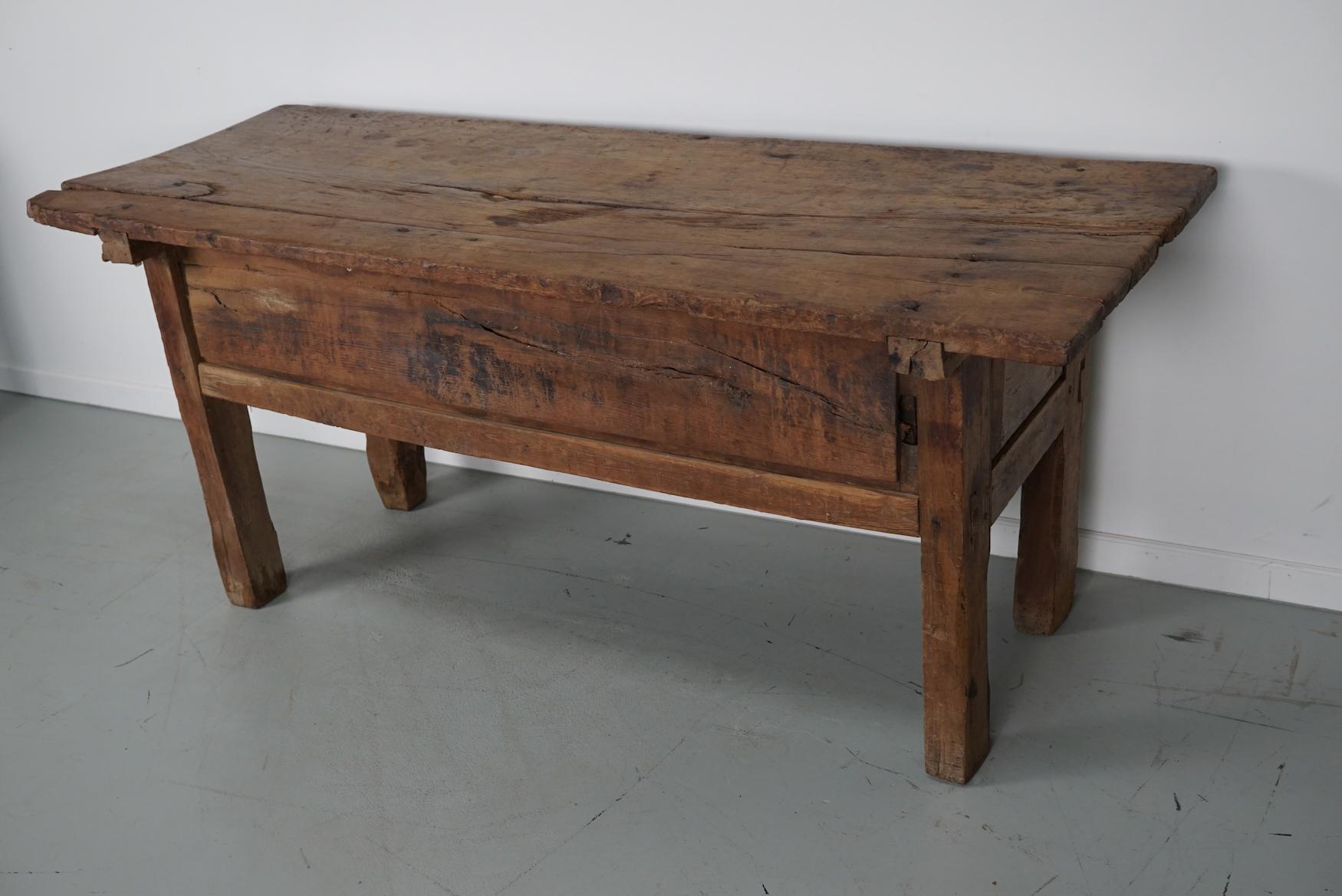Antique Spanish Rustic Farmhouse Chestnut Side Table / Console, 18th Century For Sale 12
