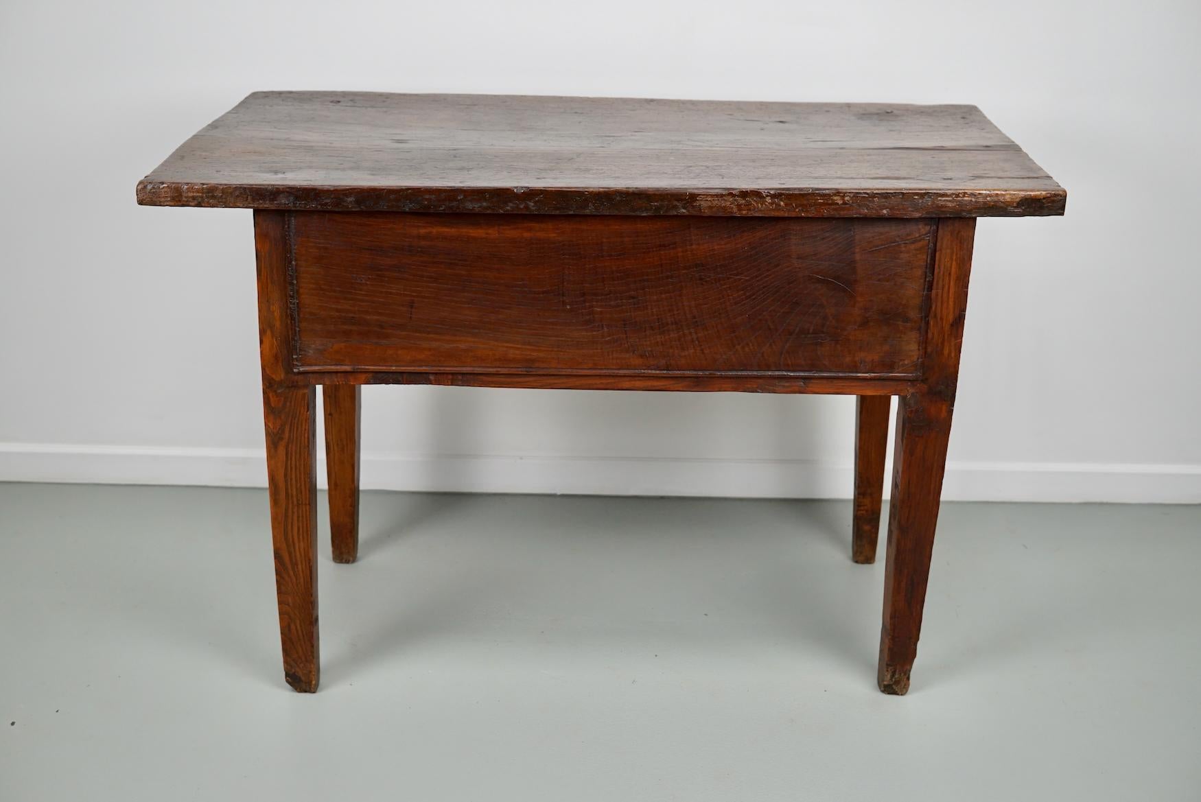 Antique Spanish Rustic Farmhouse Chestnut Side Table / Console, 18th Century For Sale 13