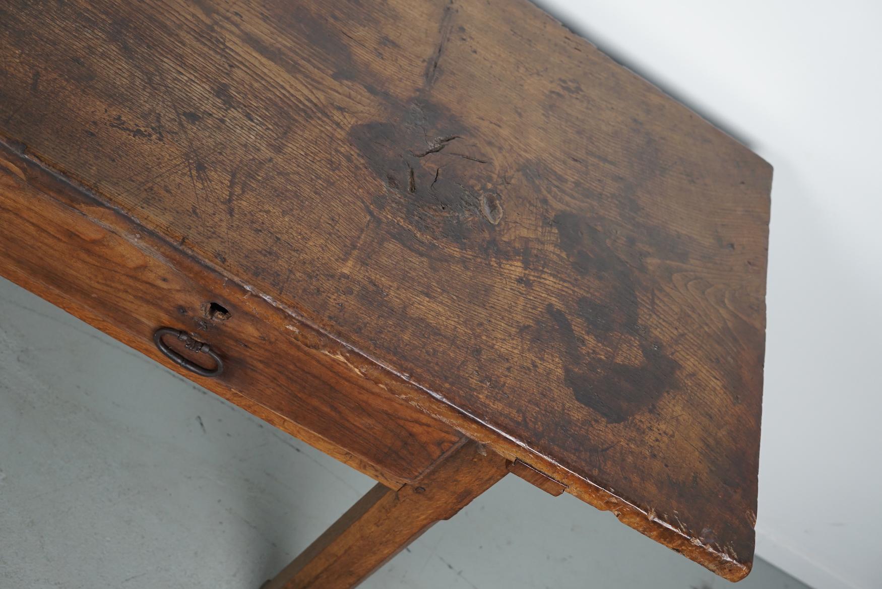 Antique Spanish Rustic Farmhouse Chestnut Side Table / Console, 18th Century For Sale 2