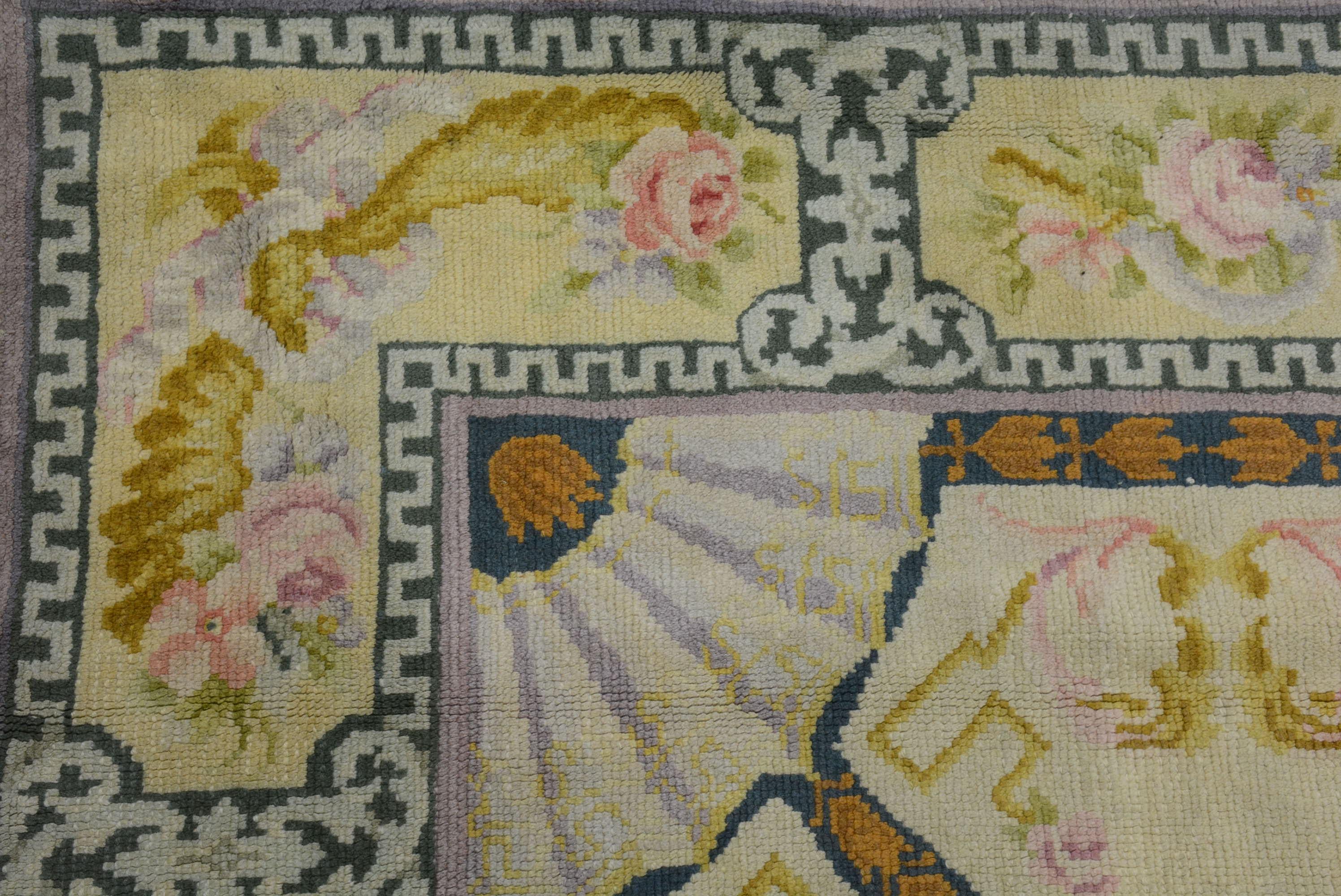 Antiker spanischer Savonnerie-Teppich (Gewebt) im Angebot