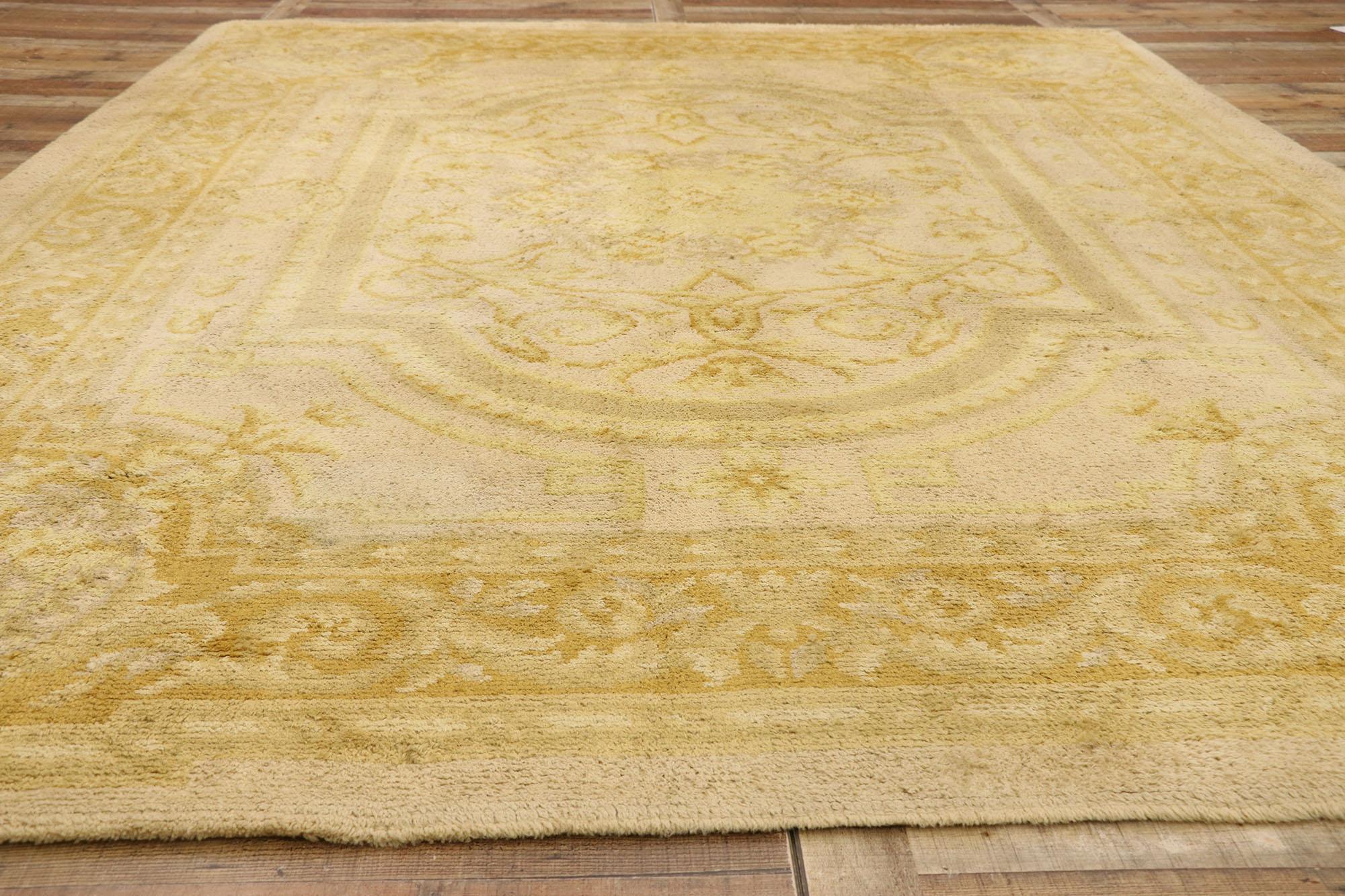 Antique Spanish Savonnerie Rug with Louis XIV Style For Sale 1