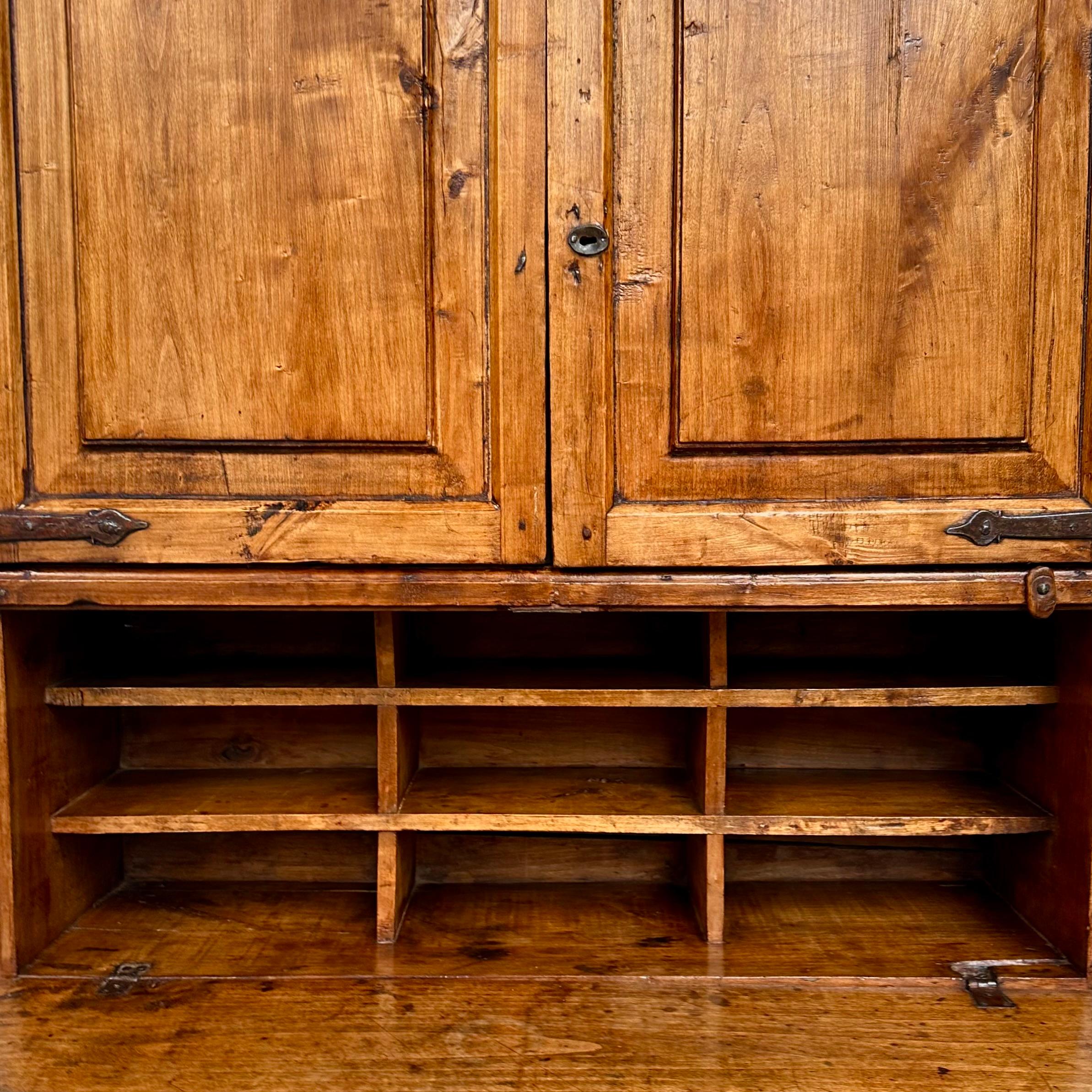 Antique Spanish Secretary Cabinet in Fruitwood, 19th Century. In Good Condition For Sale In Eindhoven, Noord Brabant