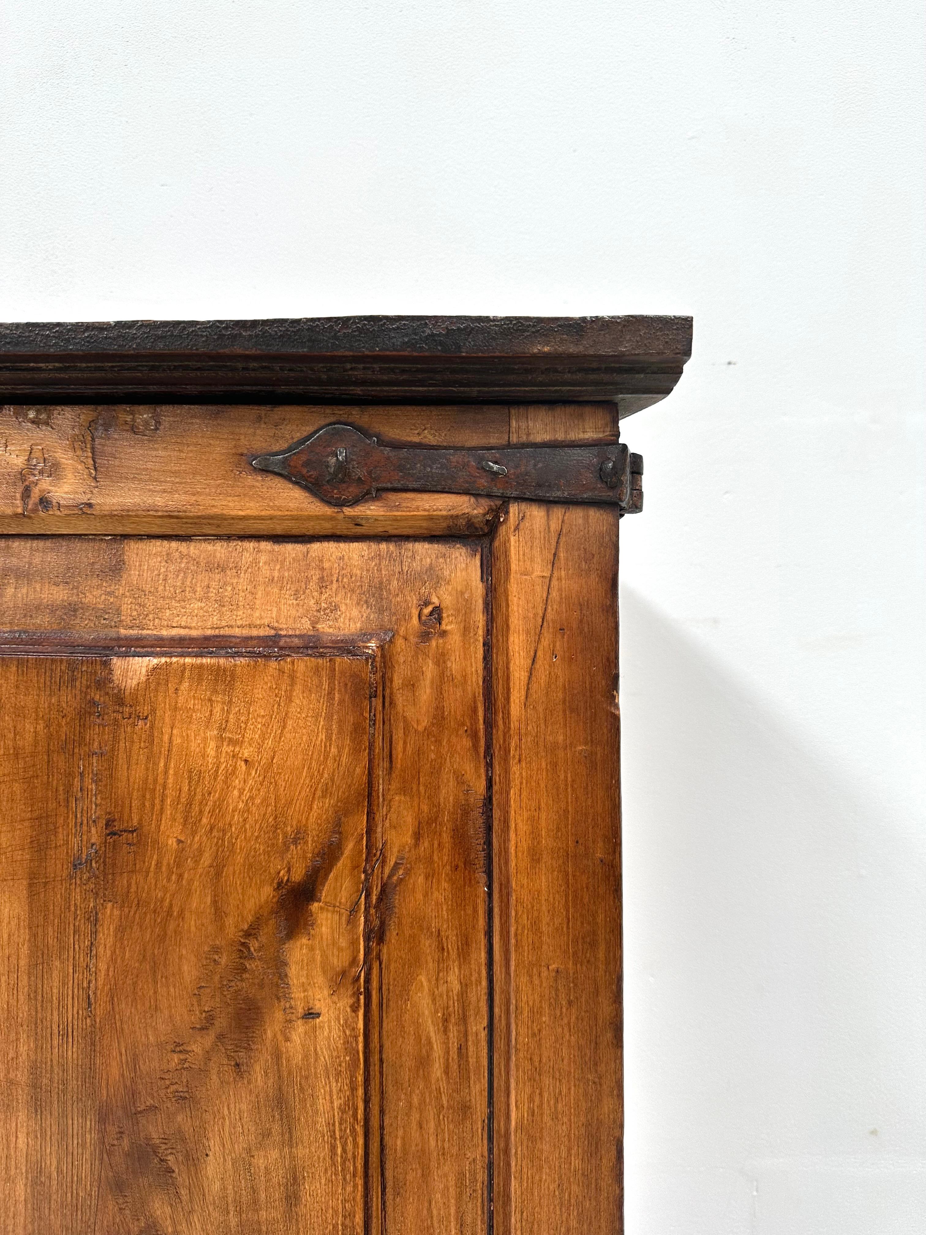 Antique Spanish Secretary Cabinet in Fruitwood, 19th Century. For Sale 2