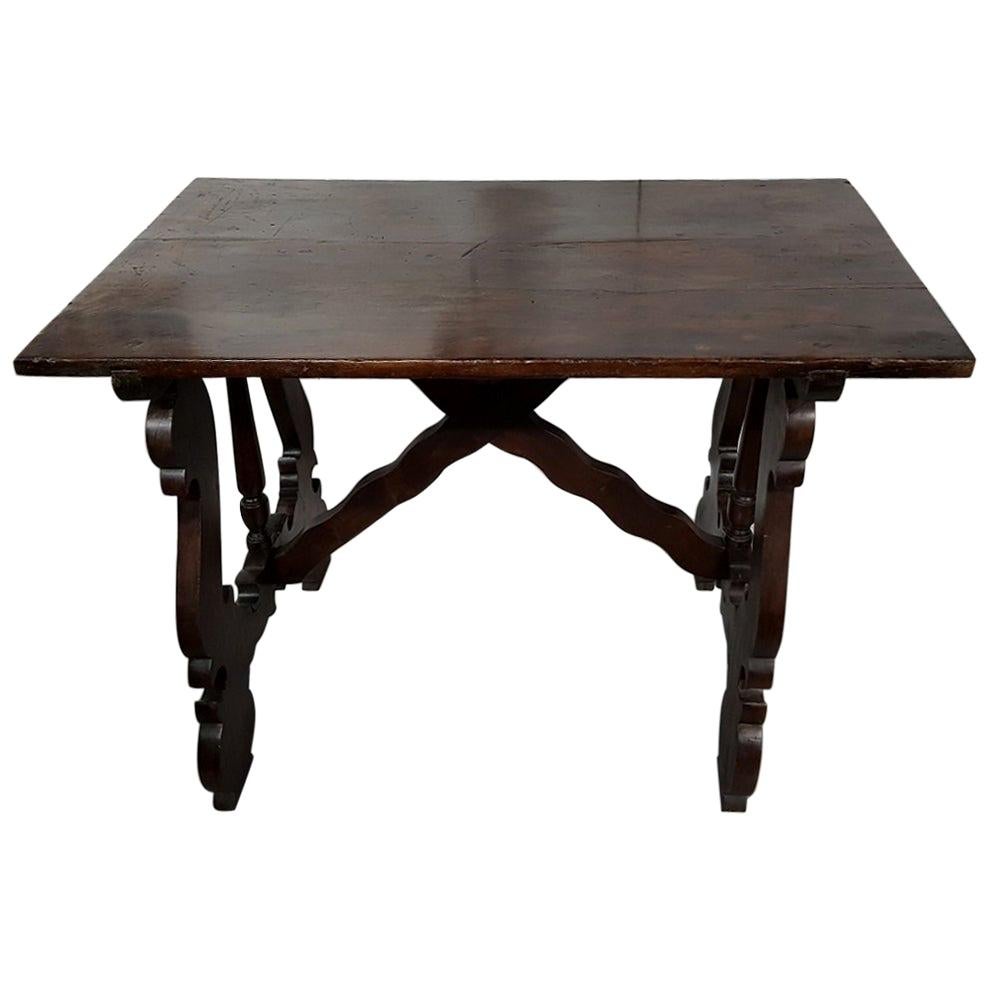 Antique Spanish Small Size Table, 18th-19th Century For Sale