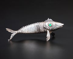 Antike spanische Sterlingsilber-Fisch-Tischfigur Flex Body mit grünen Augen /39gr