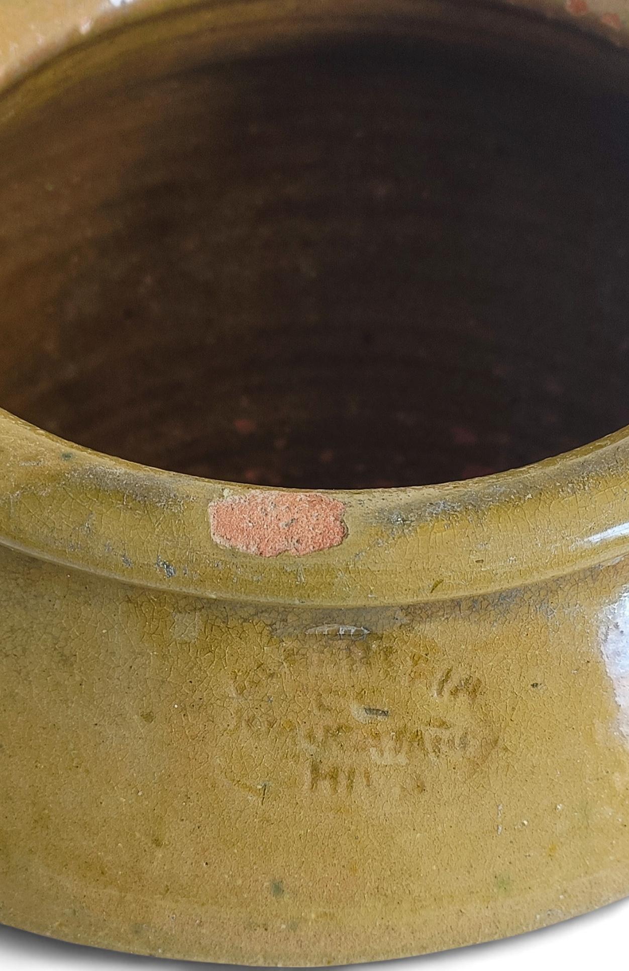Antique Spanish Terracotta Olive Oil Large Jar with Patina, ci. 19th/20th C. For Sale 3