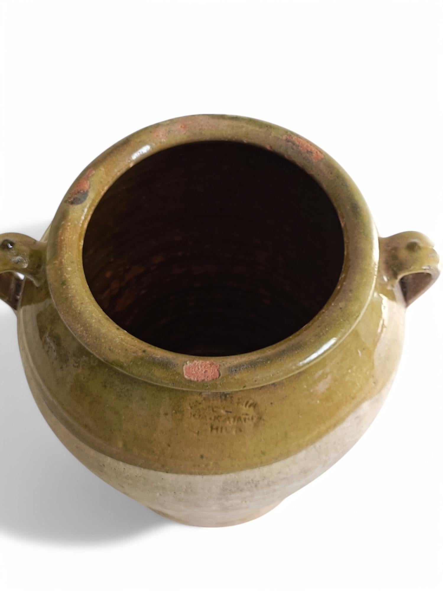 Antique Spanish Terracotta Olive Oil Large Jar with Patina, ci. 19th/20th C. For Sale 6