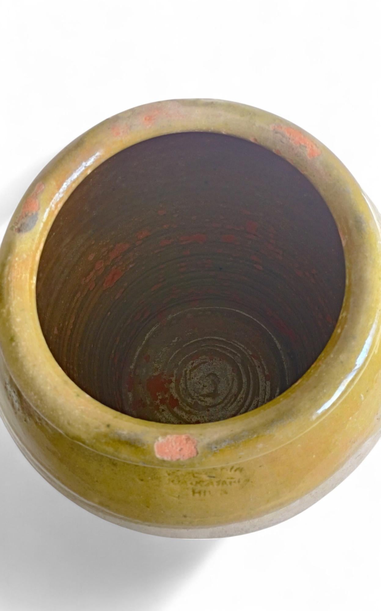 Antique Spanish Terracotta Olive Oil Large Jar with Patina, ci. 19th/20th C. For Sale 7