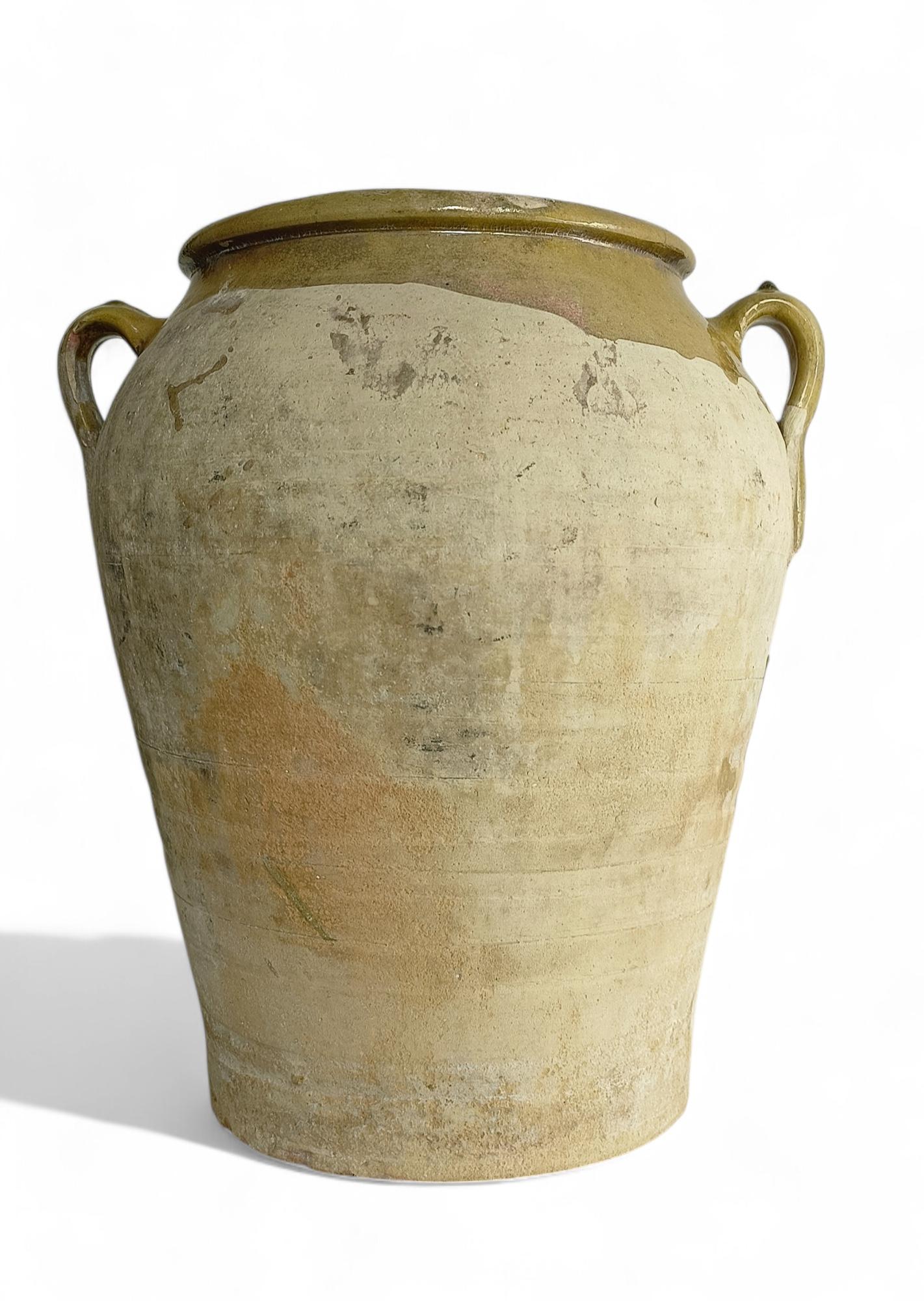 Antique Spanish Terracotta Olive Oil Large Jar with Patina, ci. 19th/20th C. For Sale 2