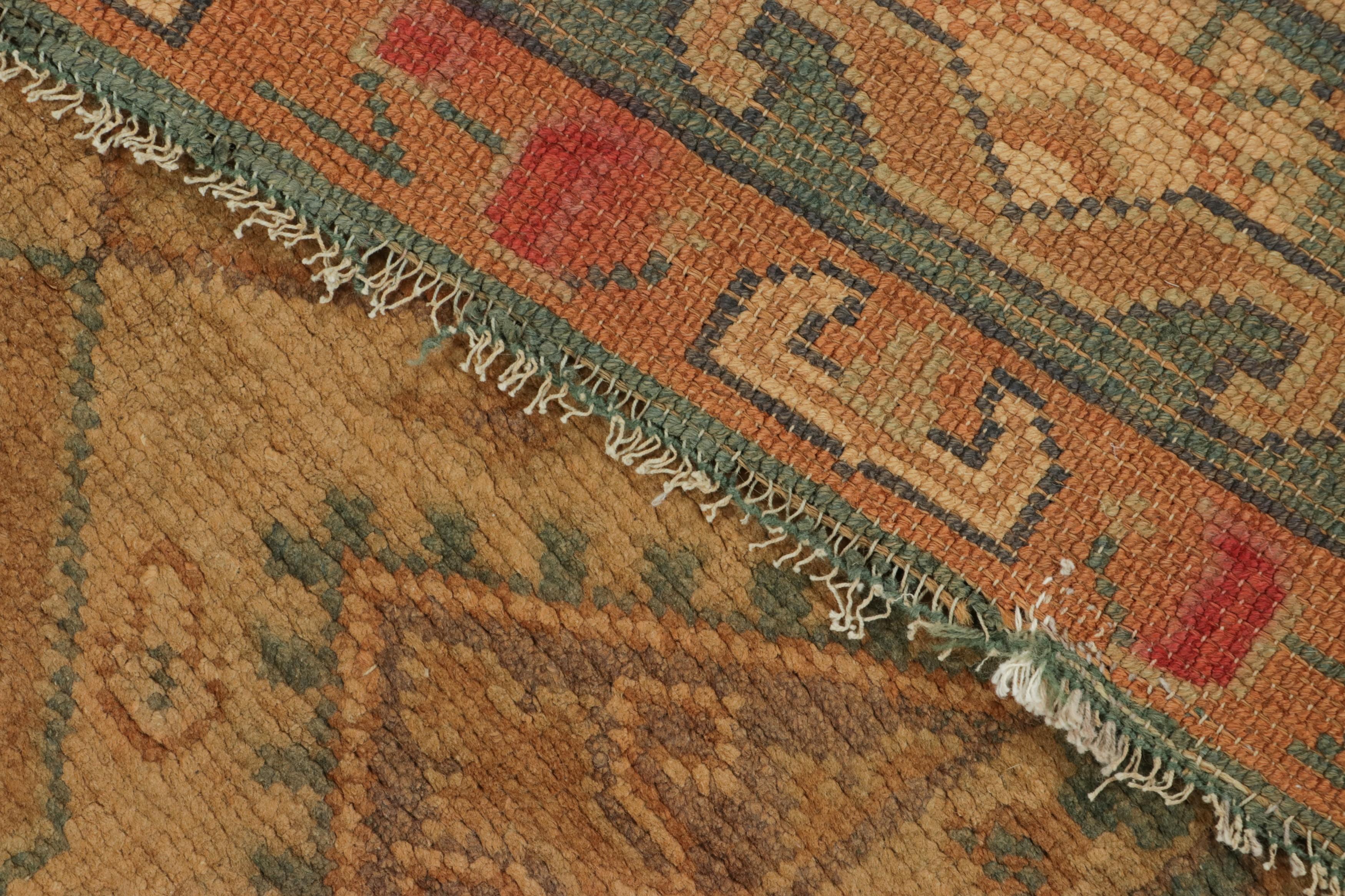 Wool Antique Oushak Runner in Golden-Beige with Geometric Medallions - Rug & Kilim For Sale